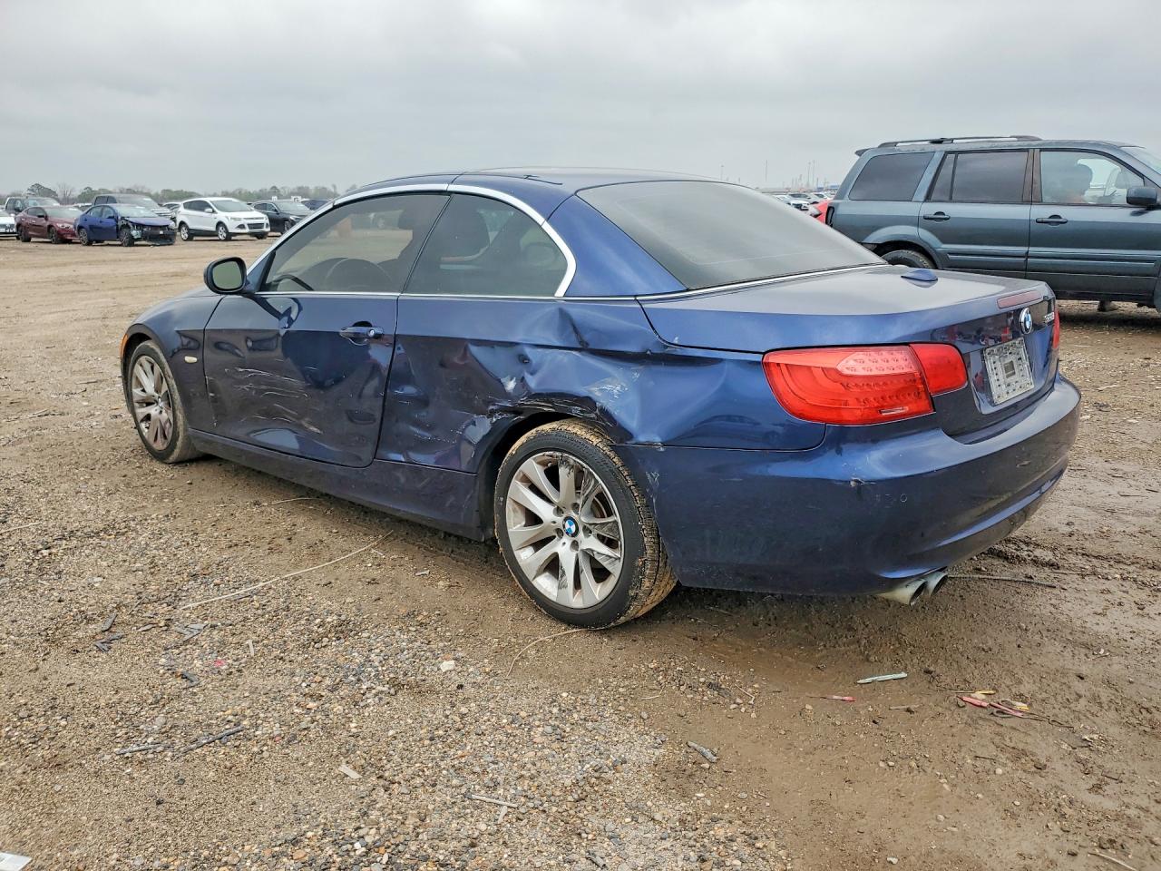 2013 Bmw 328 I Blue vin: WBADW3C56DJ527319