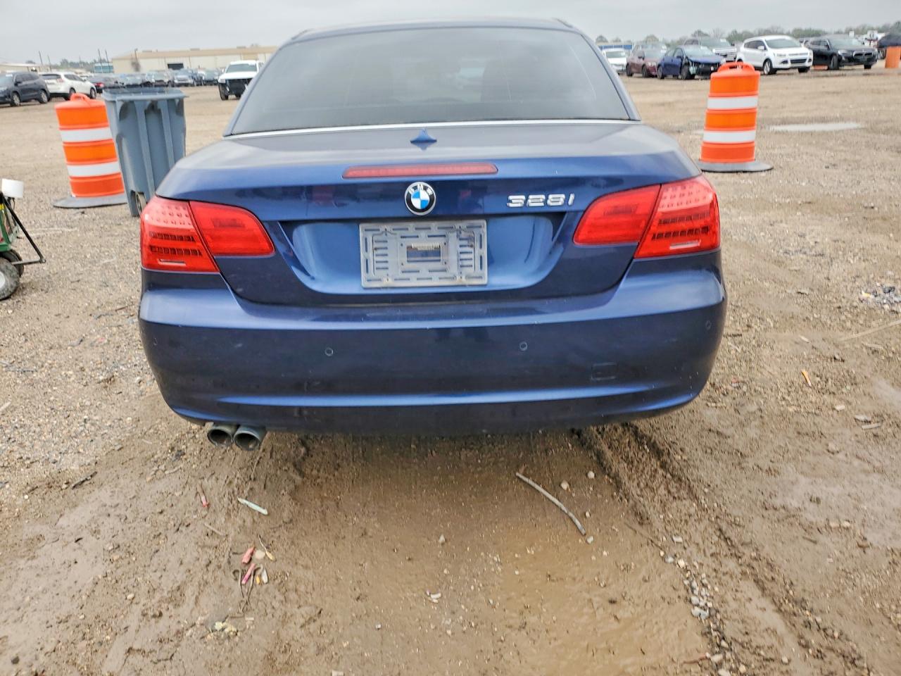 2013 Bmw 328 I Blue vin: WBADW3C56DJ527319