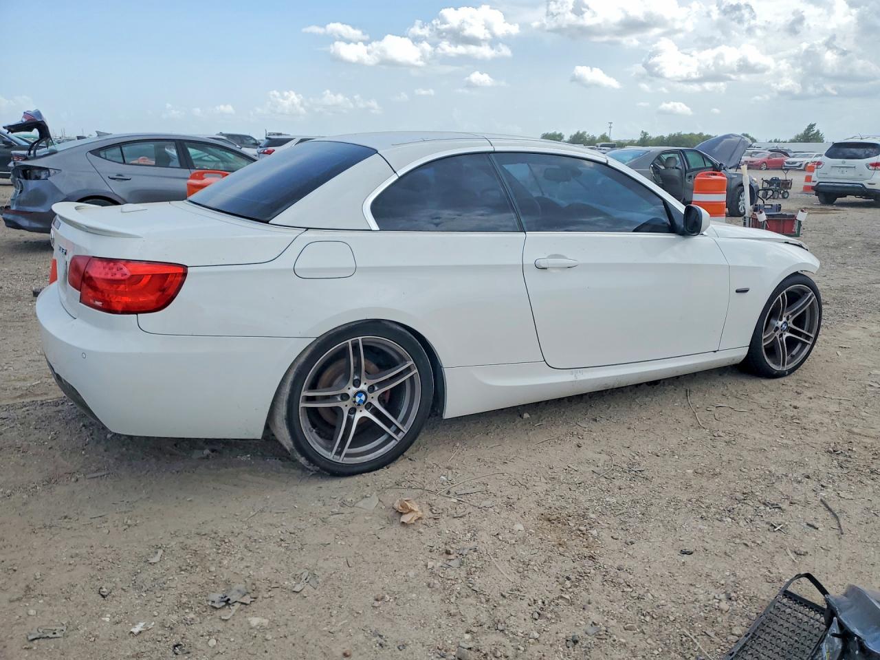 2011 Bmw 328 I Белый vin: WBADW3C59BE540314