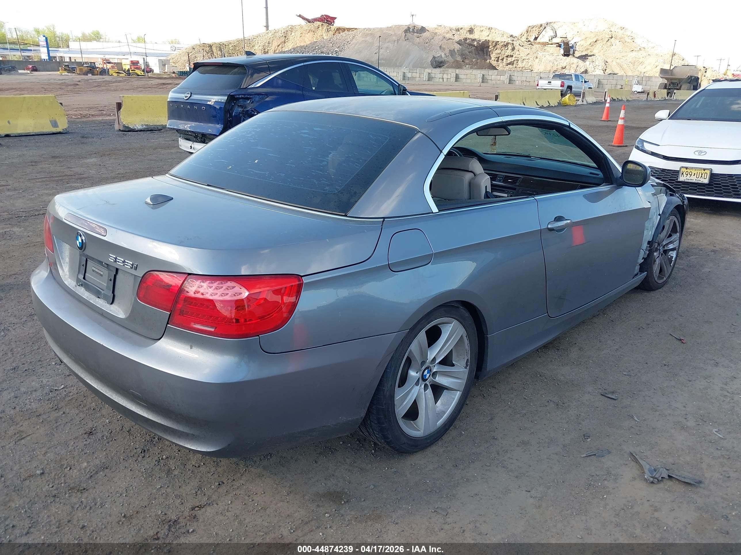 2011 Bmw 328i   Серебряный vin: WBADW3C5XBE538636