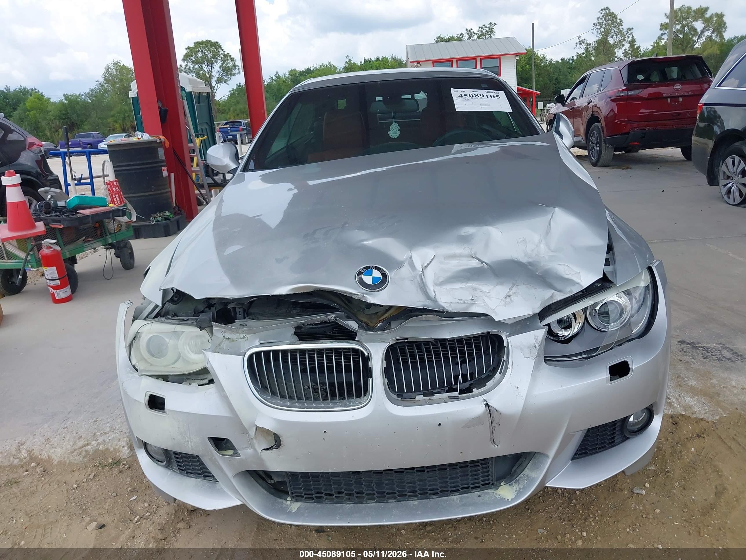 2013 Bmw 328i   Silver vin: WBADW7C50DE732389