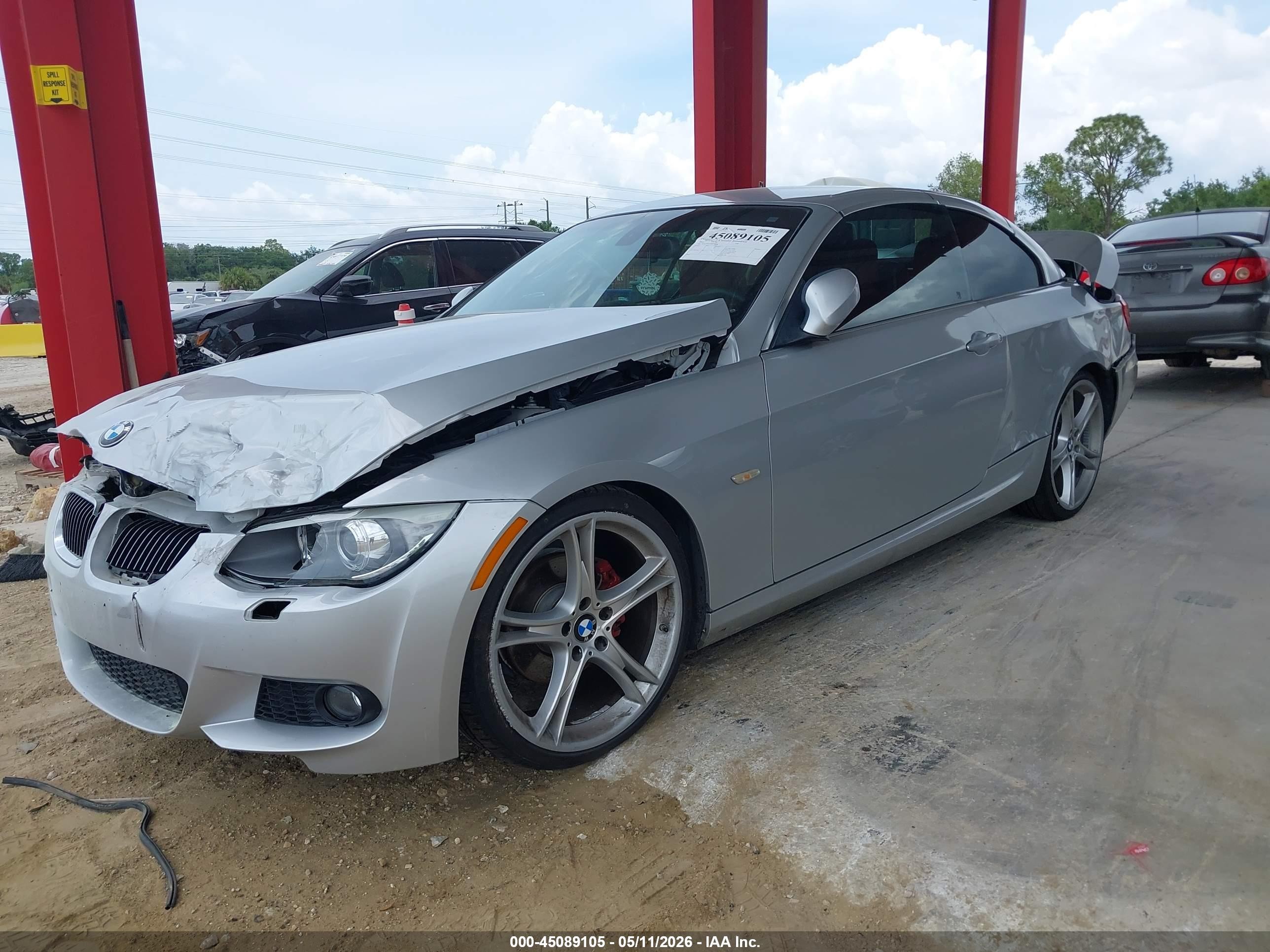 2013 Bmw 328i   Silver vin: WBADW7C50DE732389