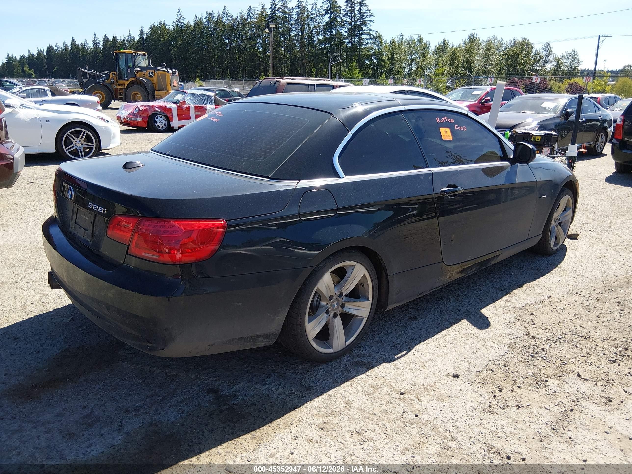 2011 Bmw 328i   Черный vin: WBADW7C52BE544518