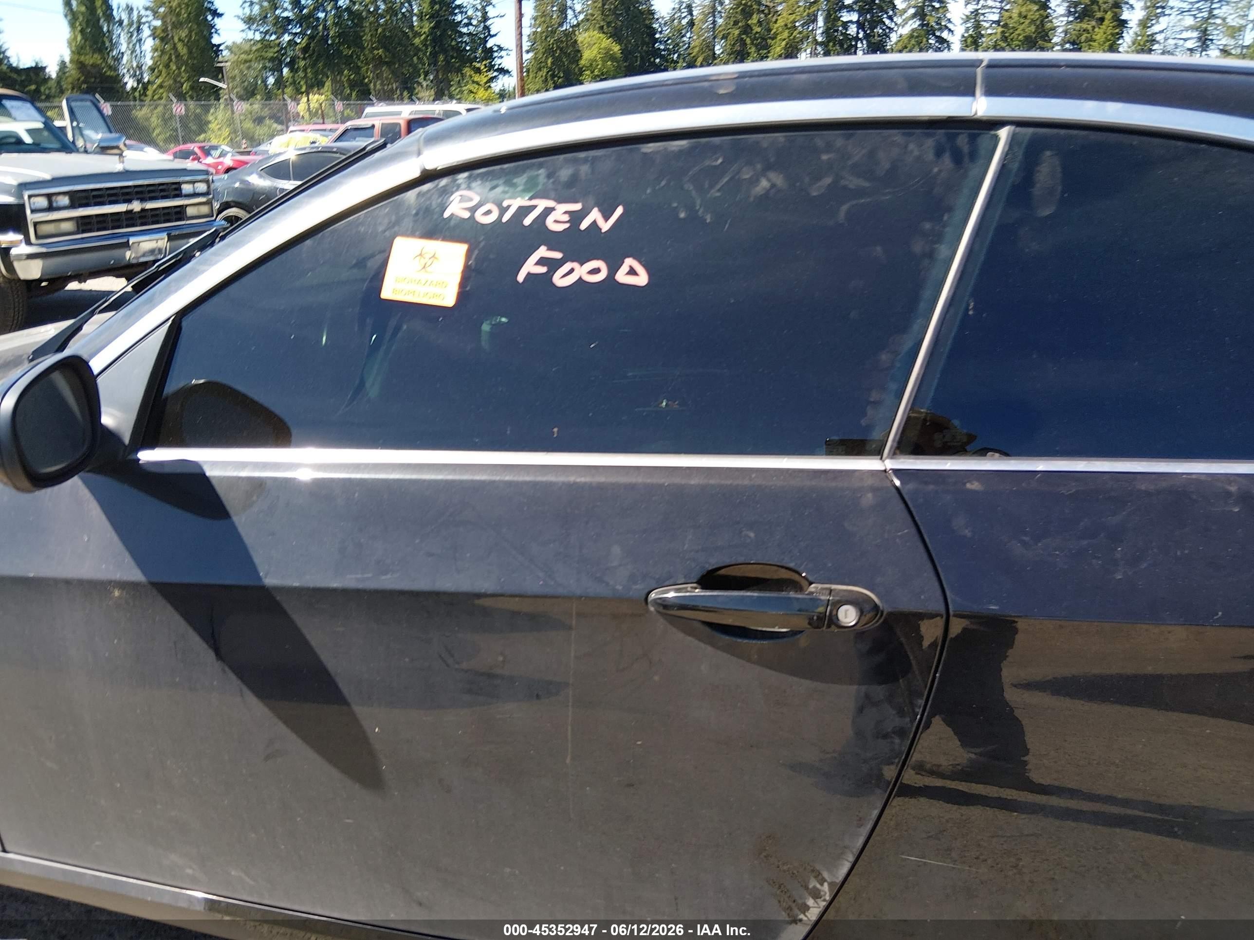 2011 Bmw 328i   Черный vin: WBADW7C52BE544518