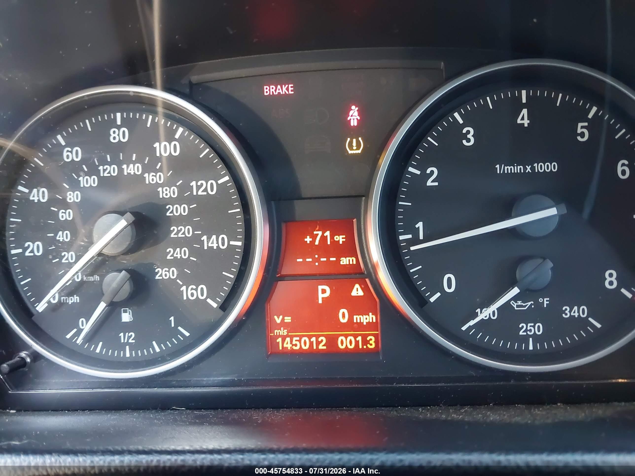 2013 Bmw 328i   Silver vin: WBADW7C52DE731843