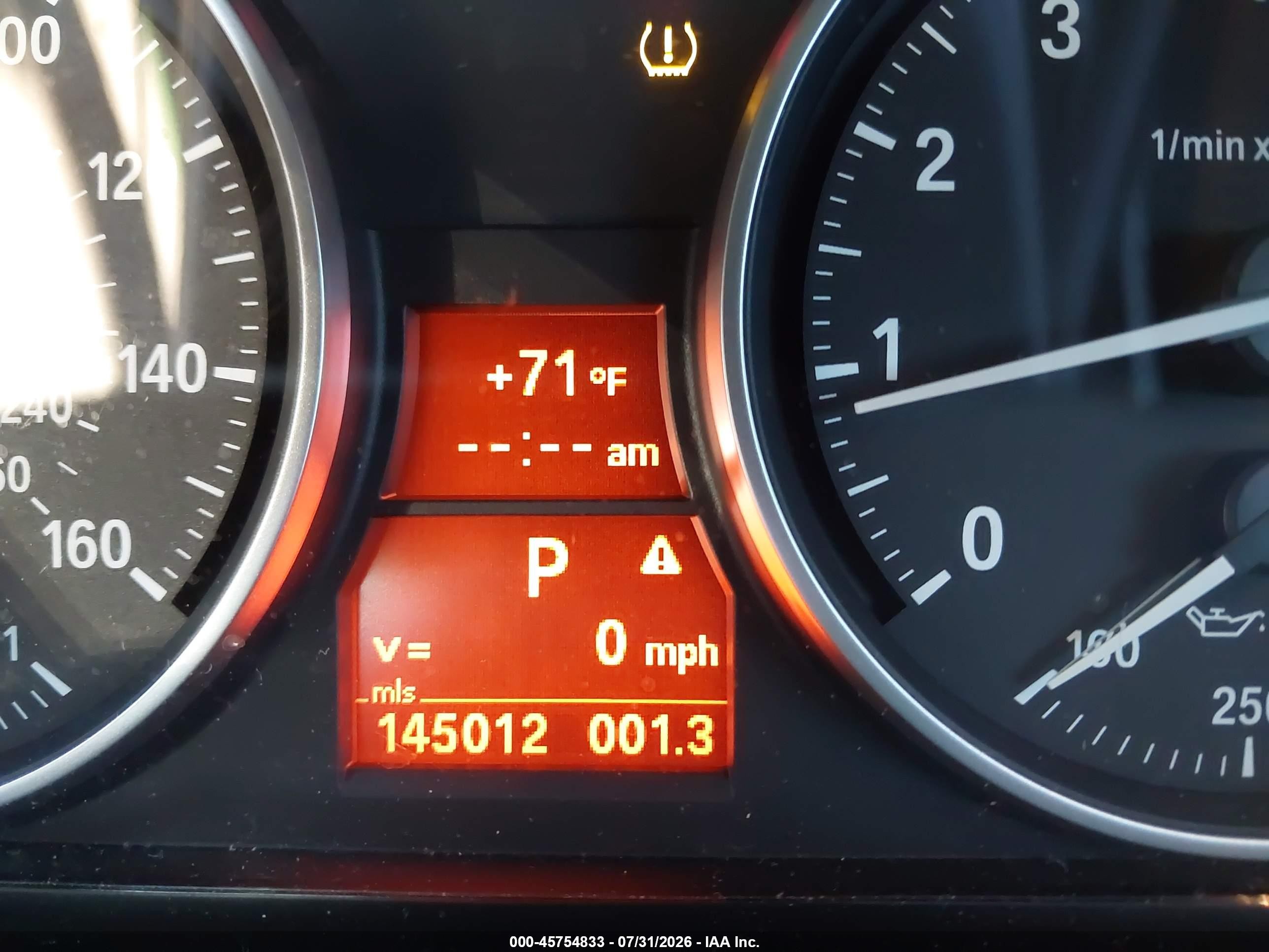 2013 Bmw 328i   Silver vin: WBADW7C52DE731843