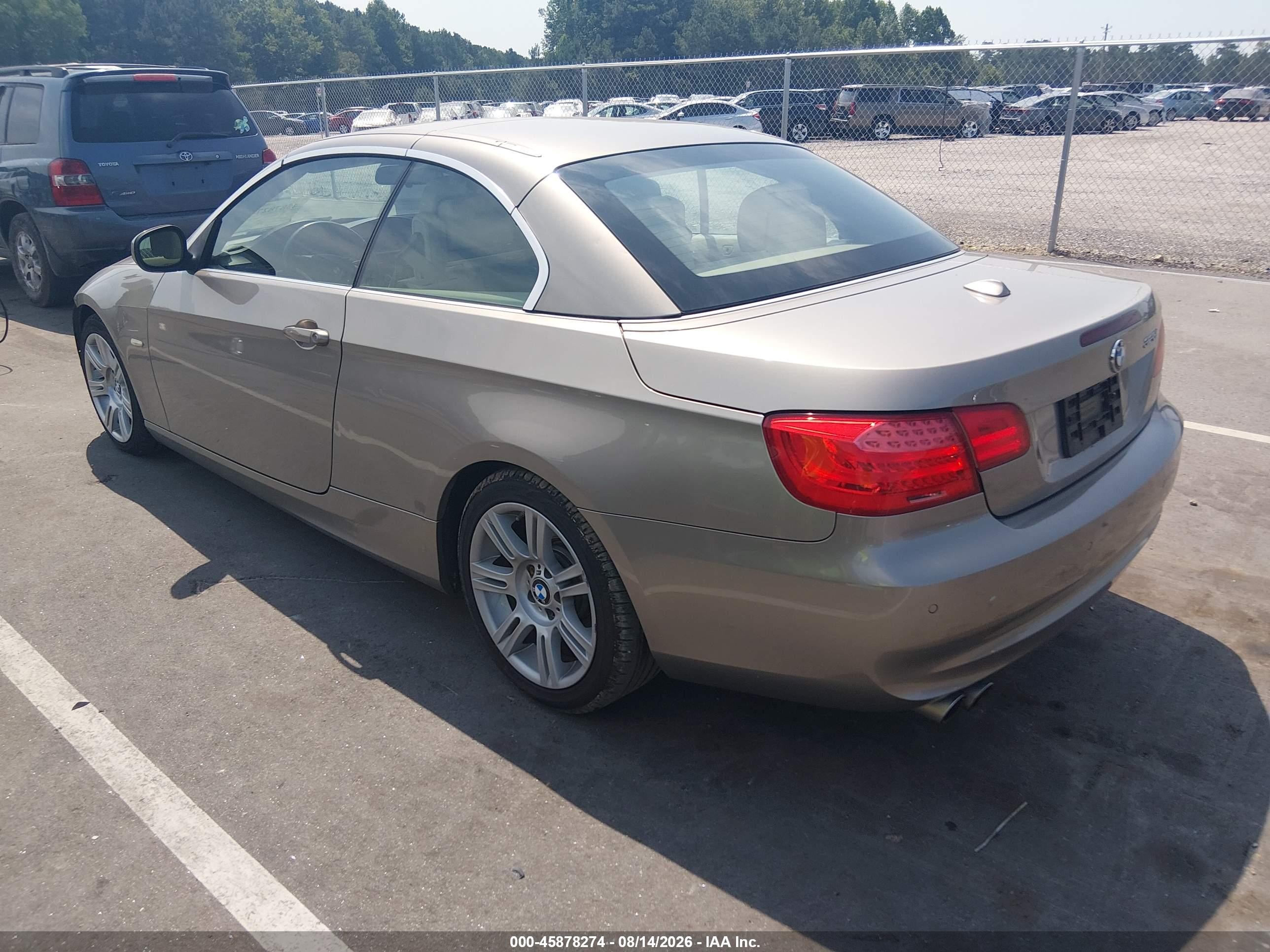2011 Bmw 328i   Beige vin: WBADW7C53BE543233