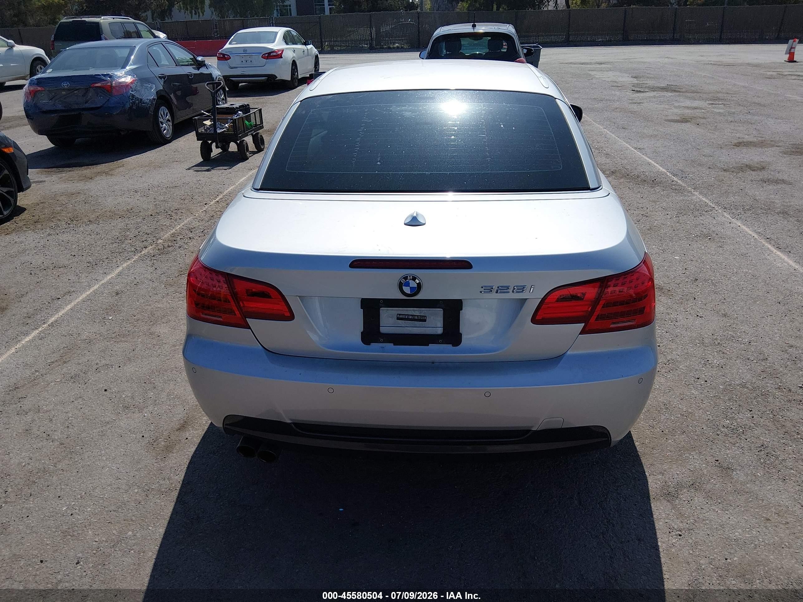 2011 Bmw 328i   Silver vin: WBADW7C57BE543185