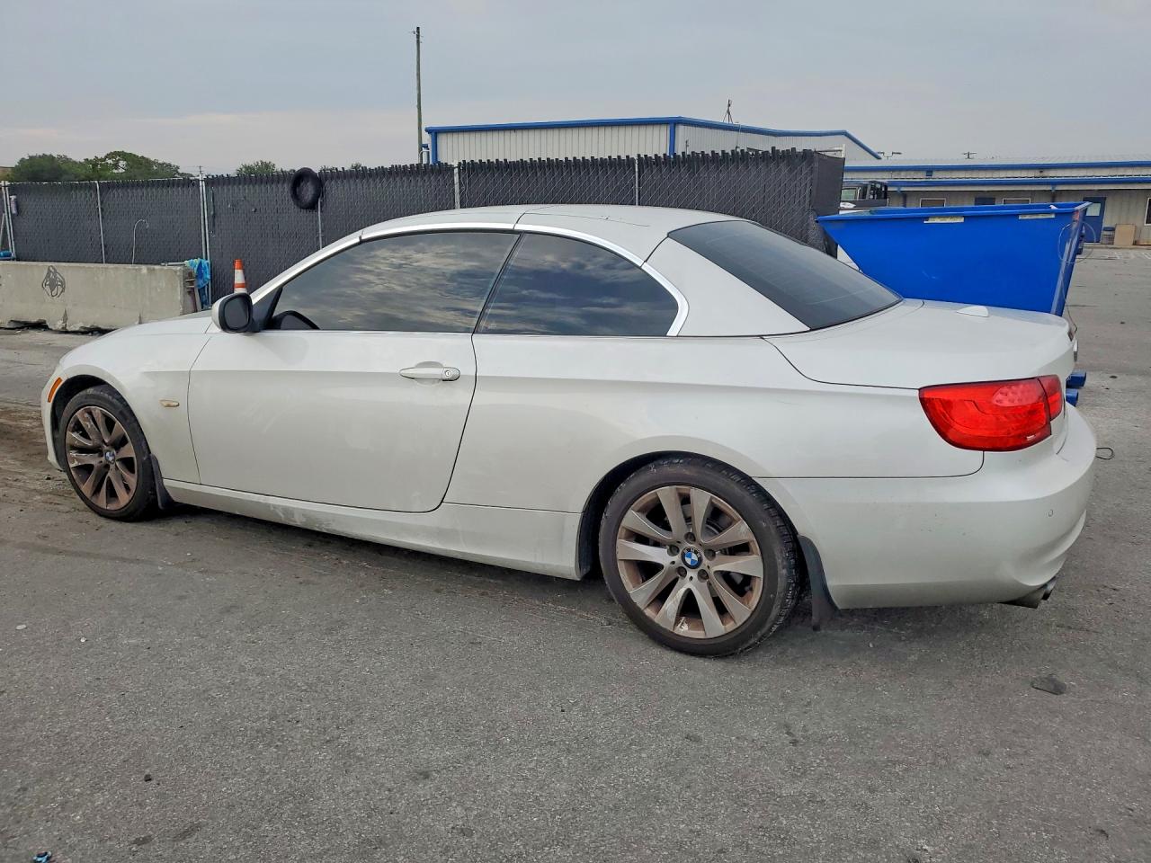 2011 Bmw 328 I Sulev White vin: WBADW7C57BE728174