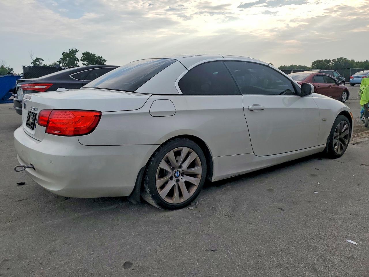 2011 Bmw 328 I Sulev White vin: WBADW7C57BE728174
