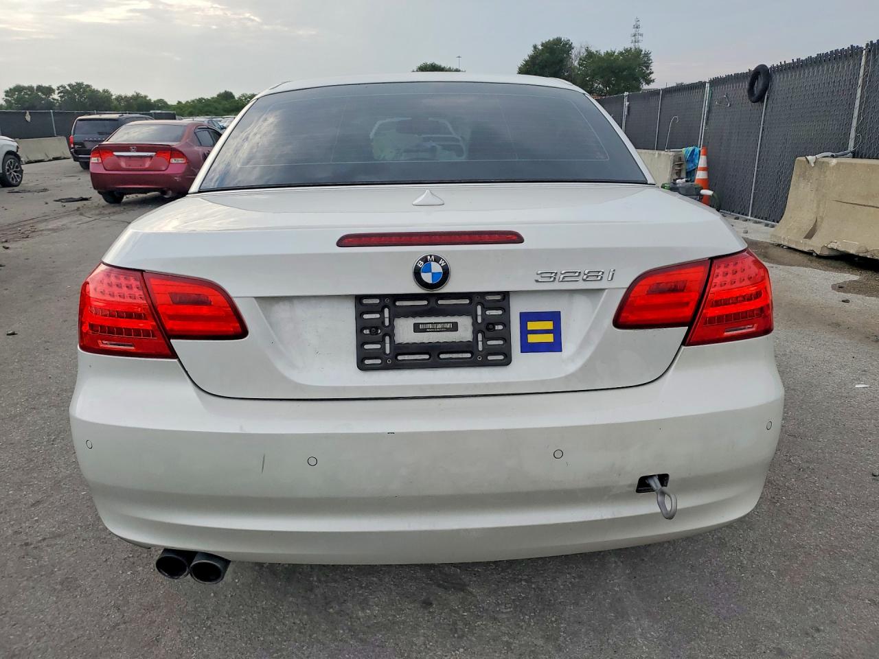 2011 Bmw 328 I Sulev White vin: WBADW7C57BE728174