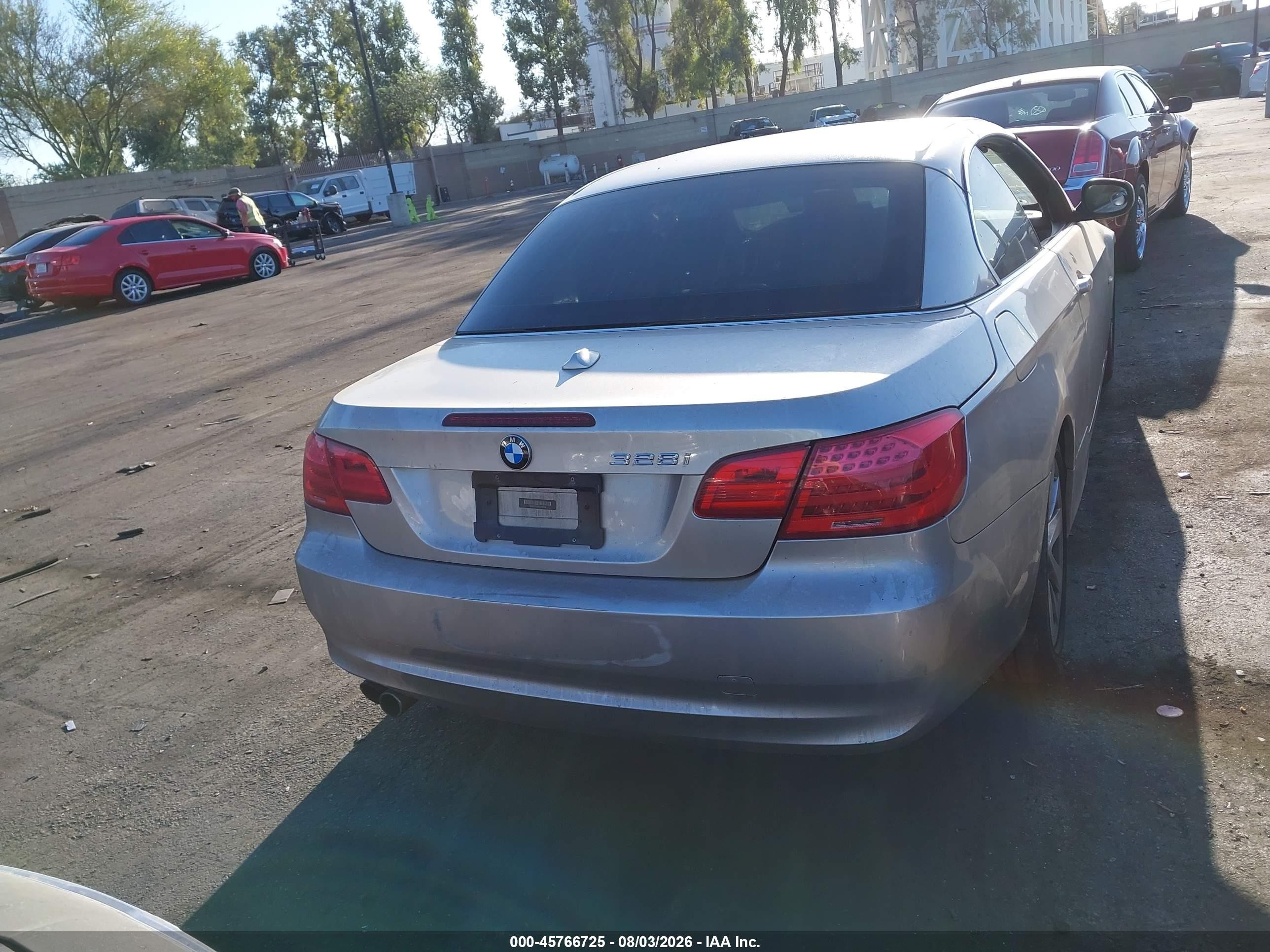 2012 Bmw 328i   Gold vin: WBADW7C58CE730646