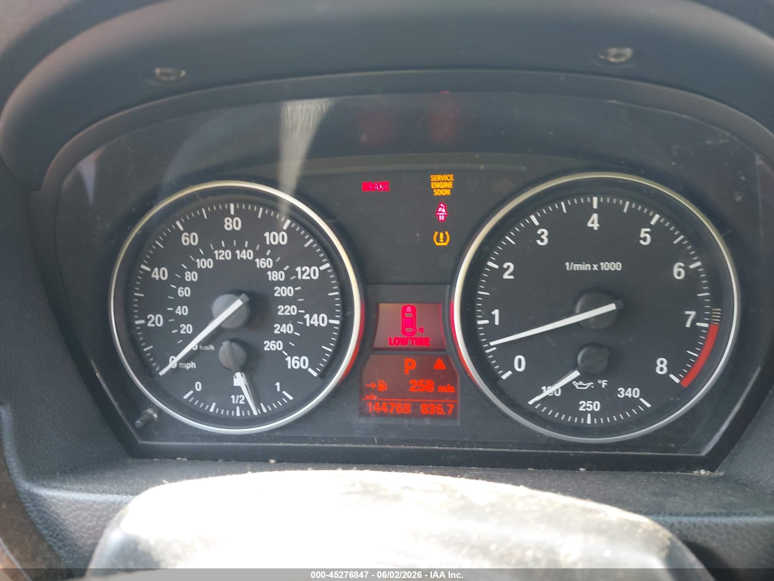 2013 Bmw 328i   Red vin: WBADW7C58DE732415