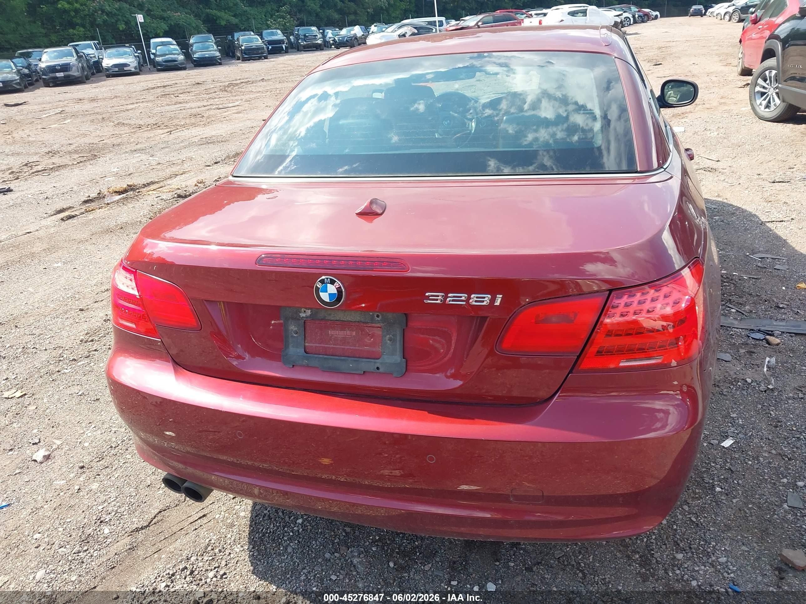 2013 Bmw 328i   Red vin: WBADW7C58DE732415