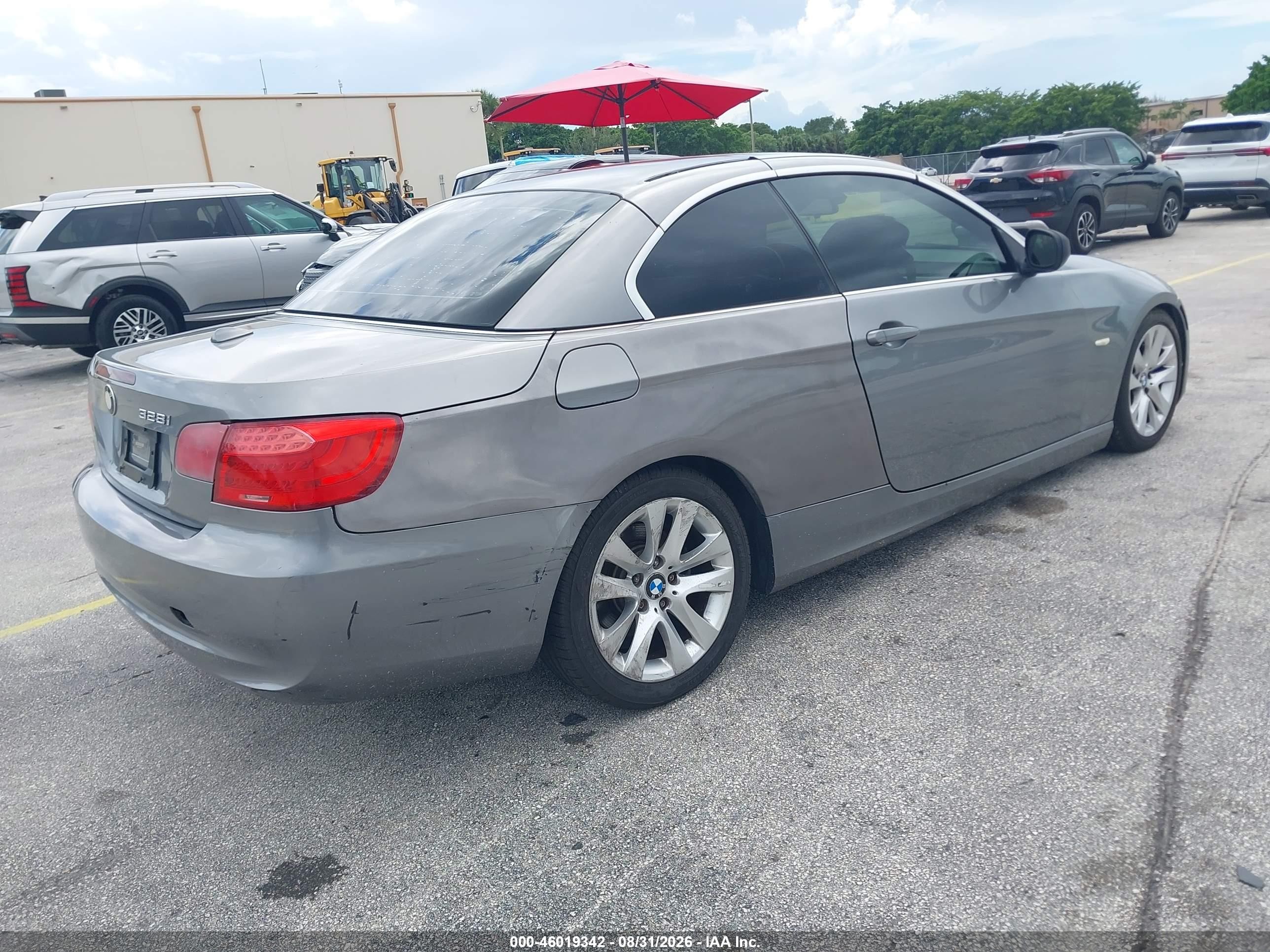 2011 Bmw 328i   Gray vin: WBADW7C59BE727625