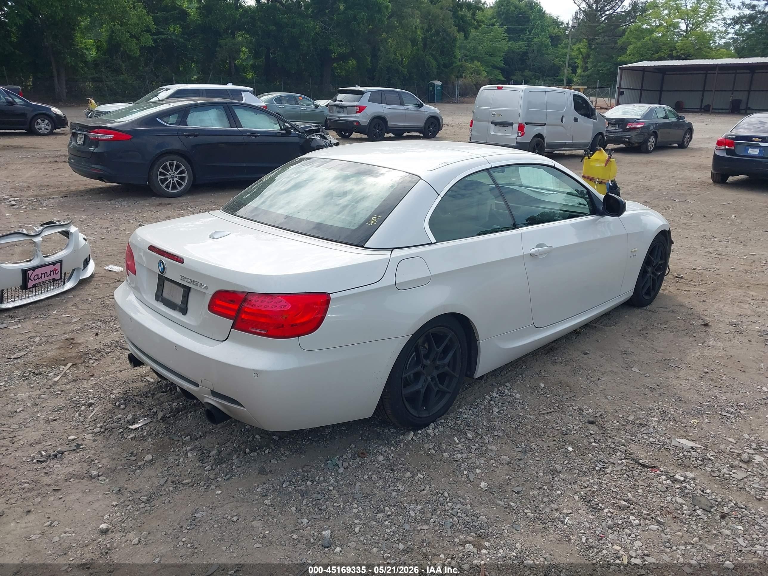 2011 Bmw 335is   White vin: WBADX1C55BE570458