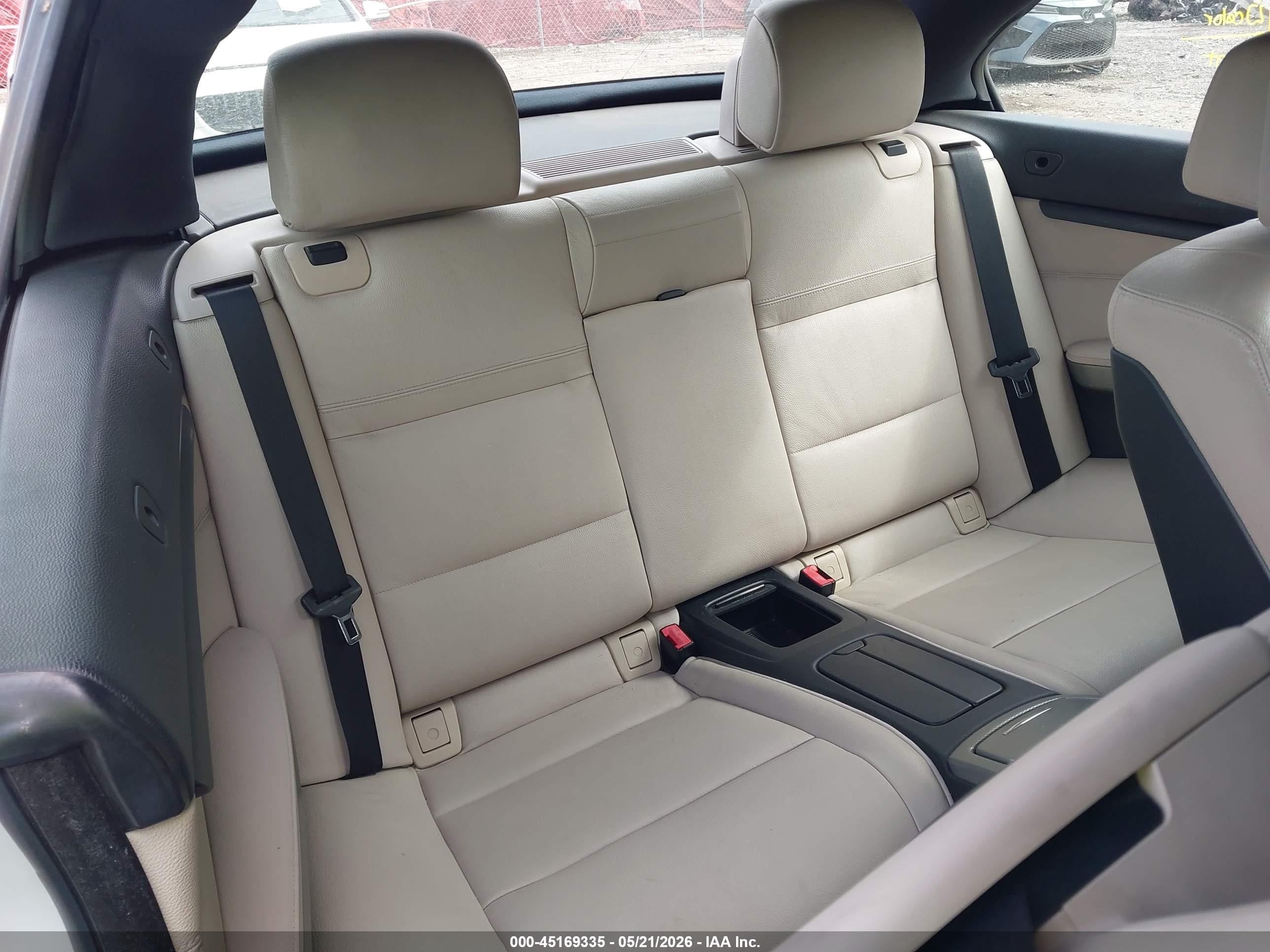 2011 Bmw 335is   White vin: WBADX1C55BE570458