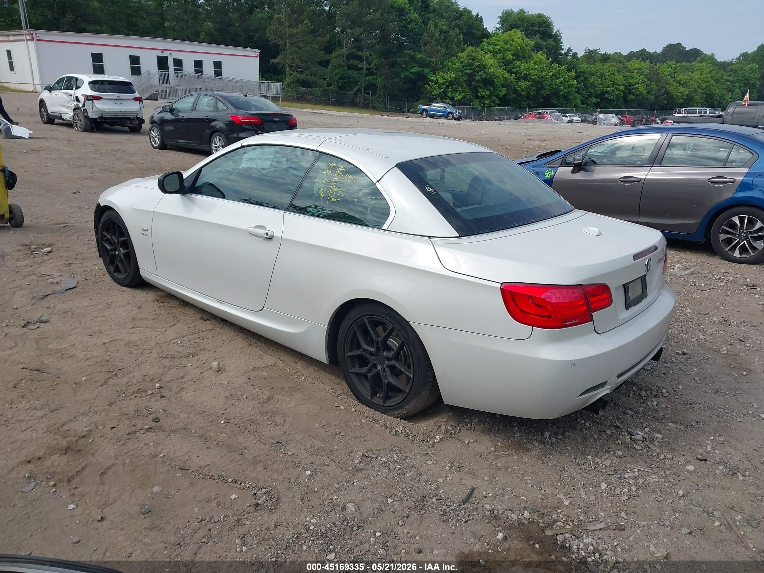 2011 Bmw 335is   White vin: WBADX1C55BE570458