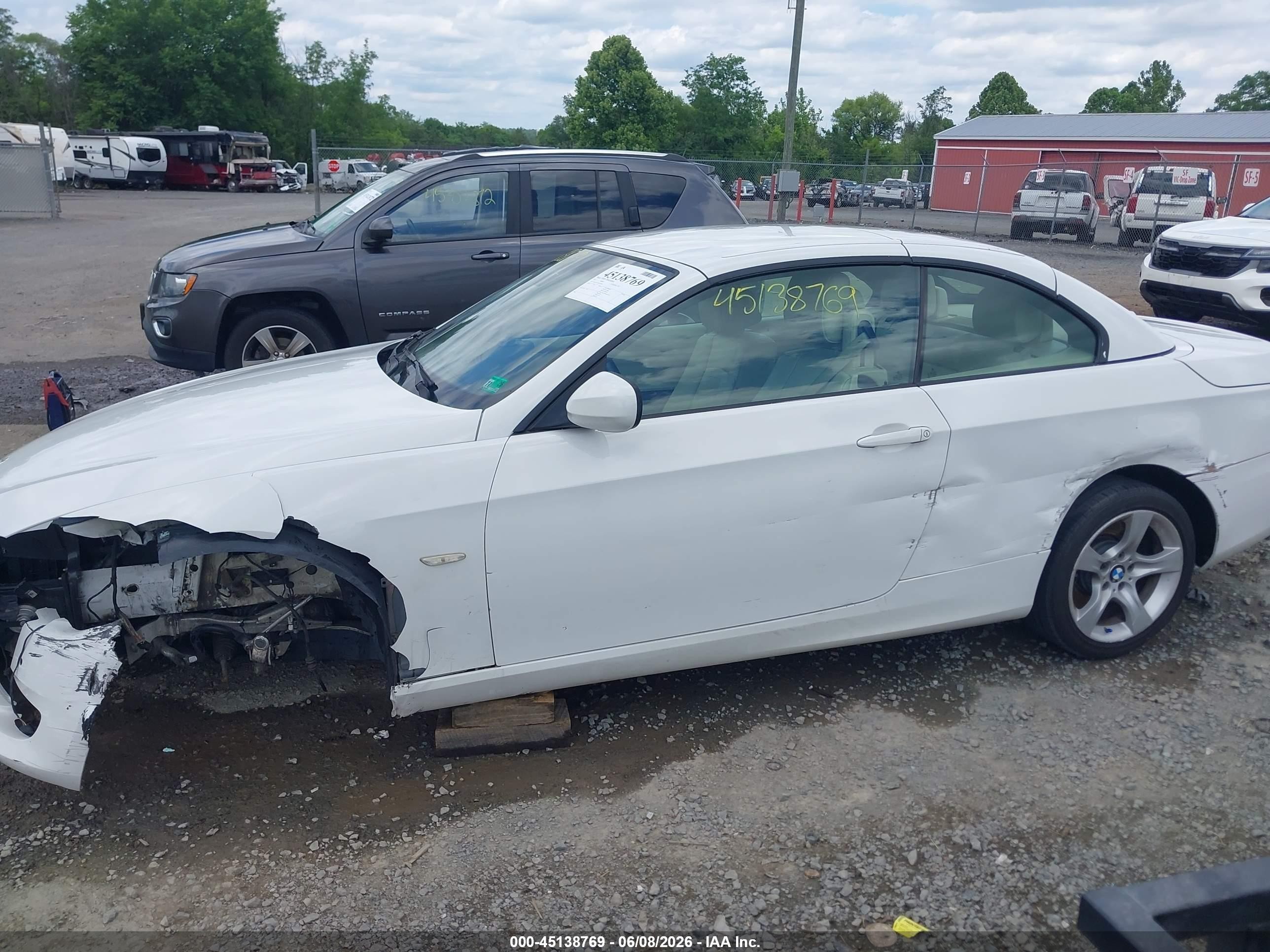 2013 Bmw 335i   White vin: WBADX7C54DPA97830
