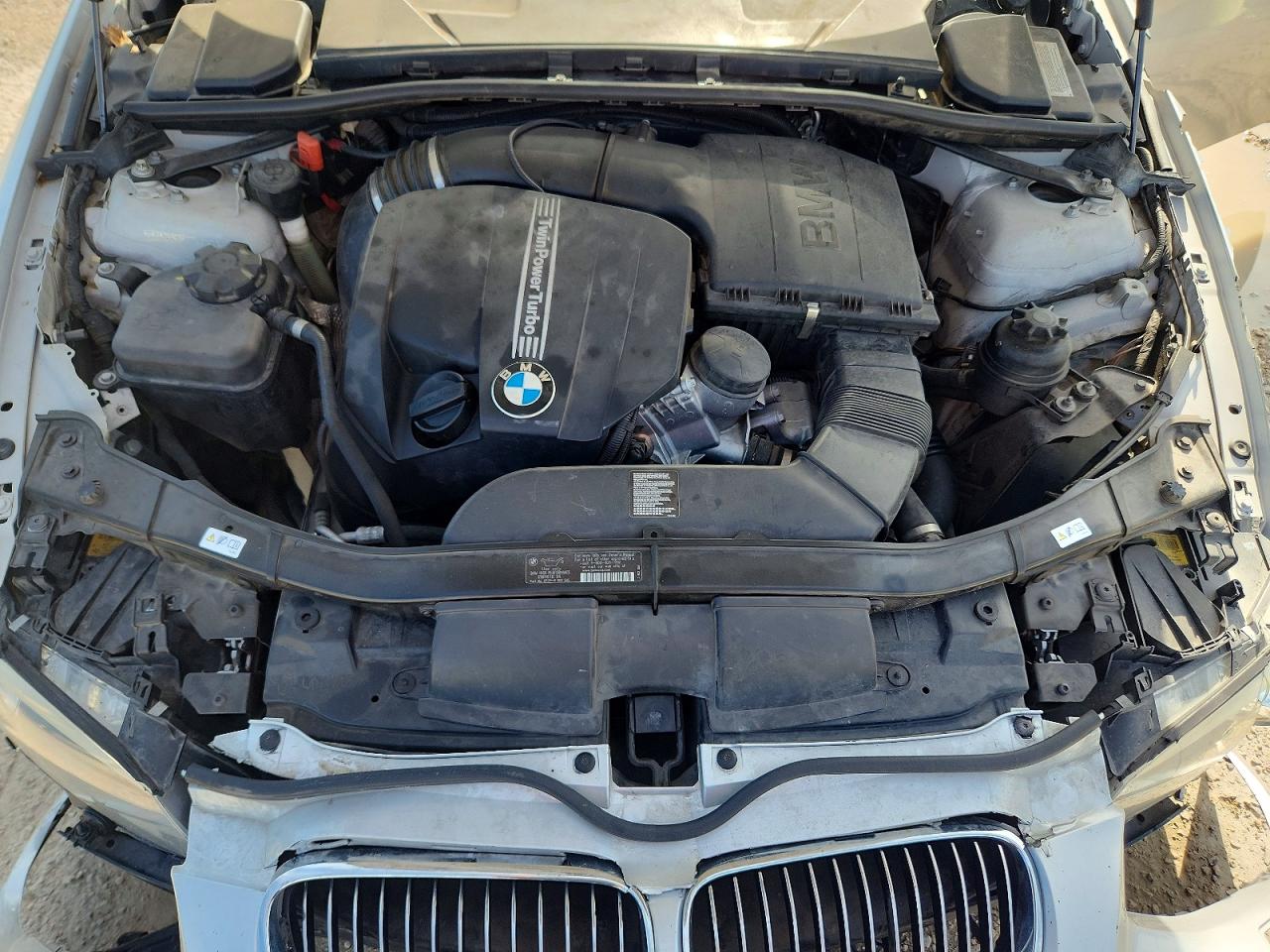 2011 Bmw 335 I Silver vin: WBADX7C55BE743740