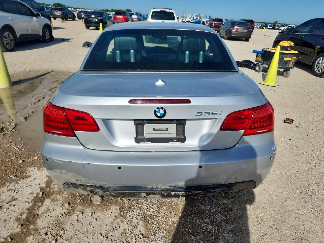 2011 Bmw 335 I Silver vin: WBADX7C55BE743740