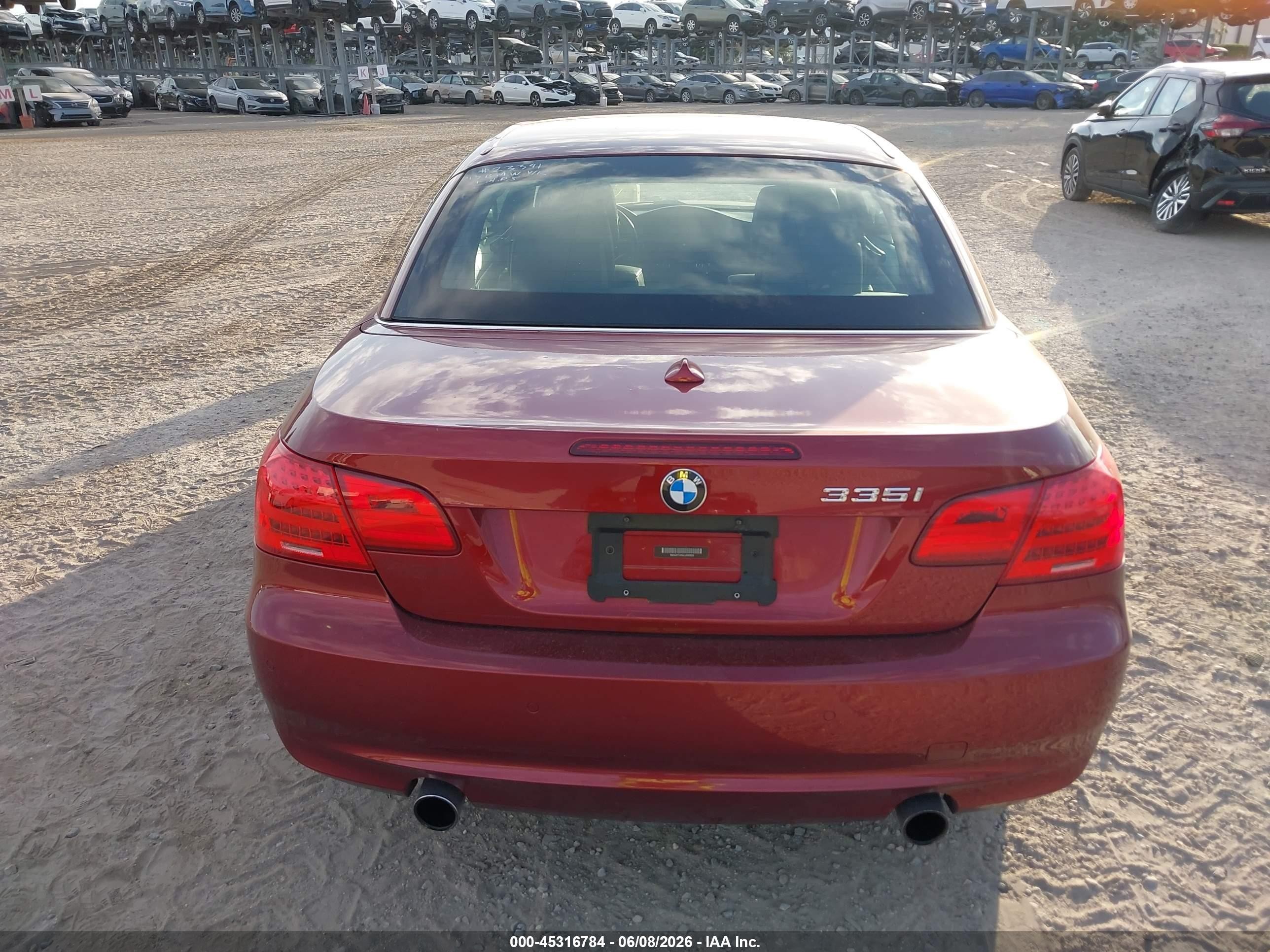 2013 Bmw 335i   Бордовый vin: WBADX7C56DJ589856