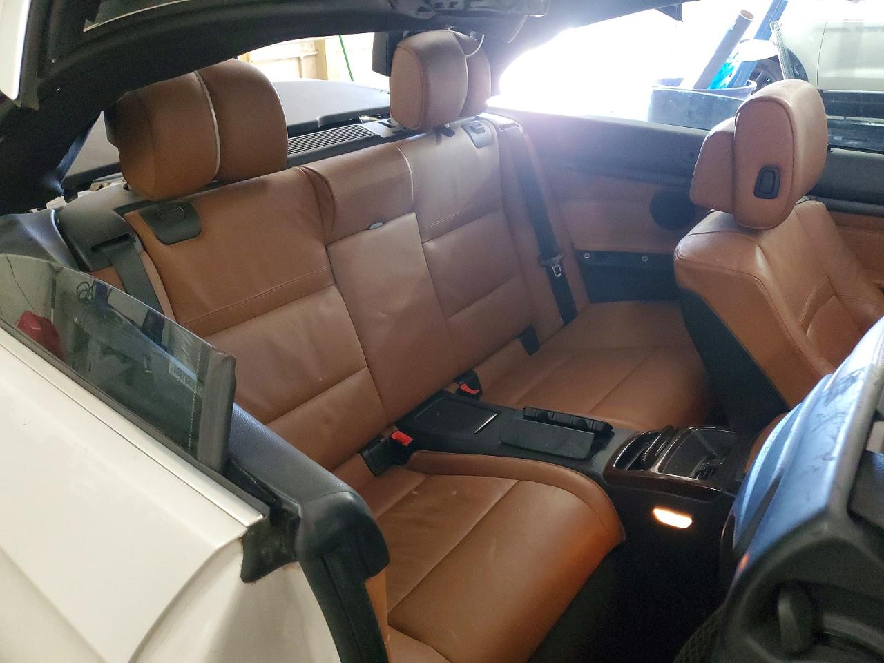2011 Bmw 335 I Белый vin: WBADX7C57BE581321