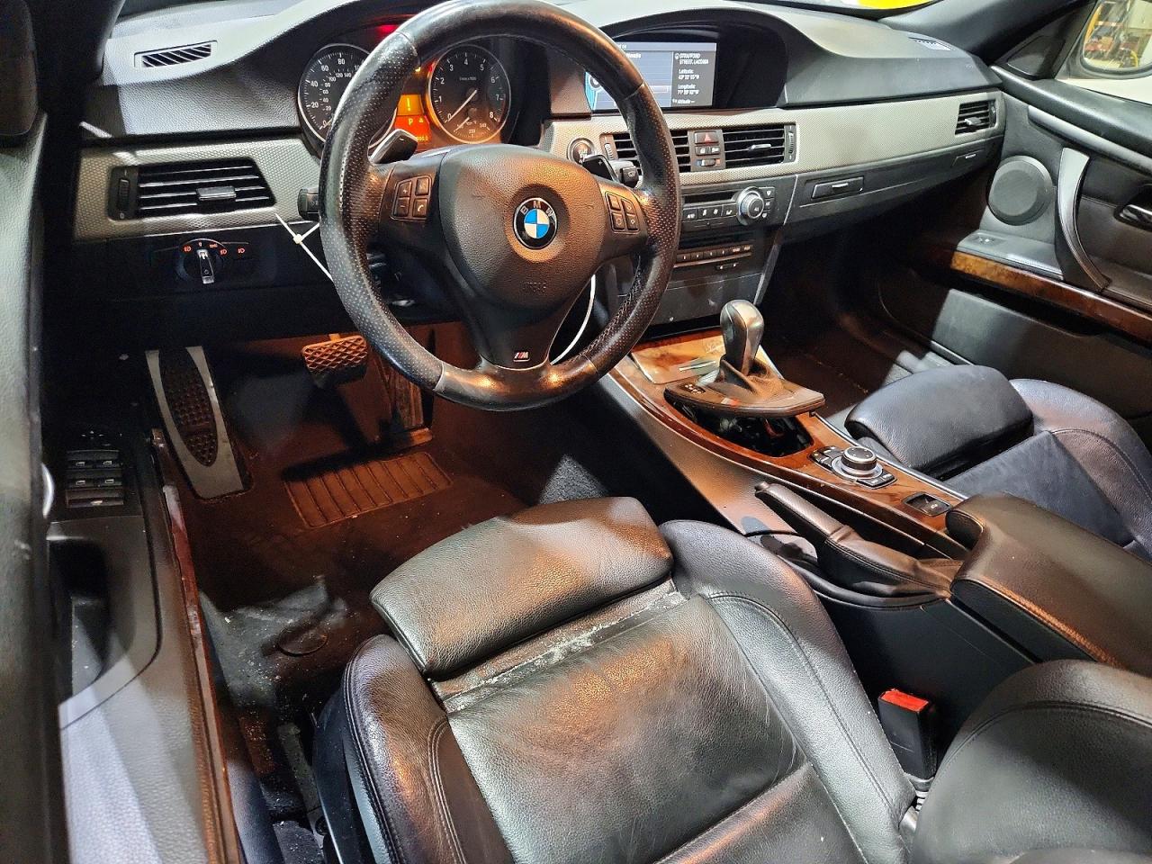 2013 Bmw 335 I Белый vin: WBADX7C57DJ588814