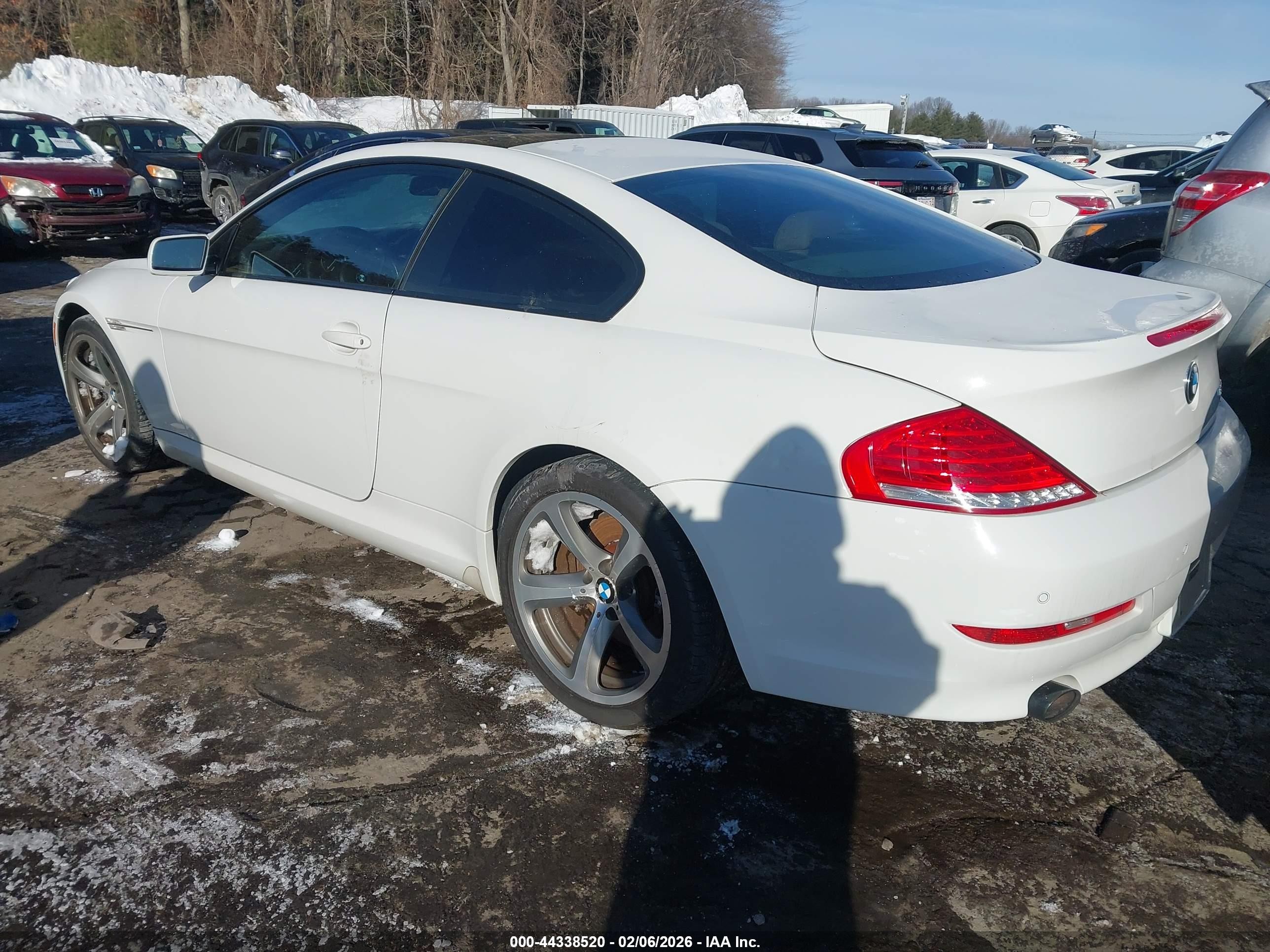 2009 Bmw 650i   White vin: WBAEA53539CV92008