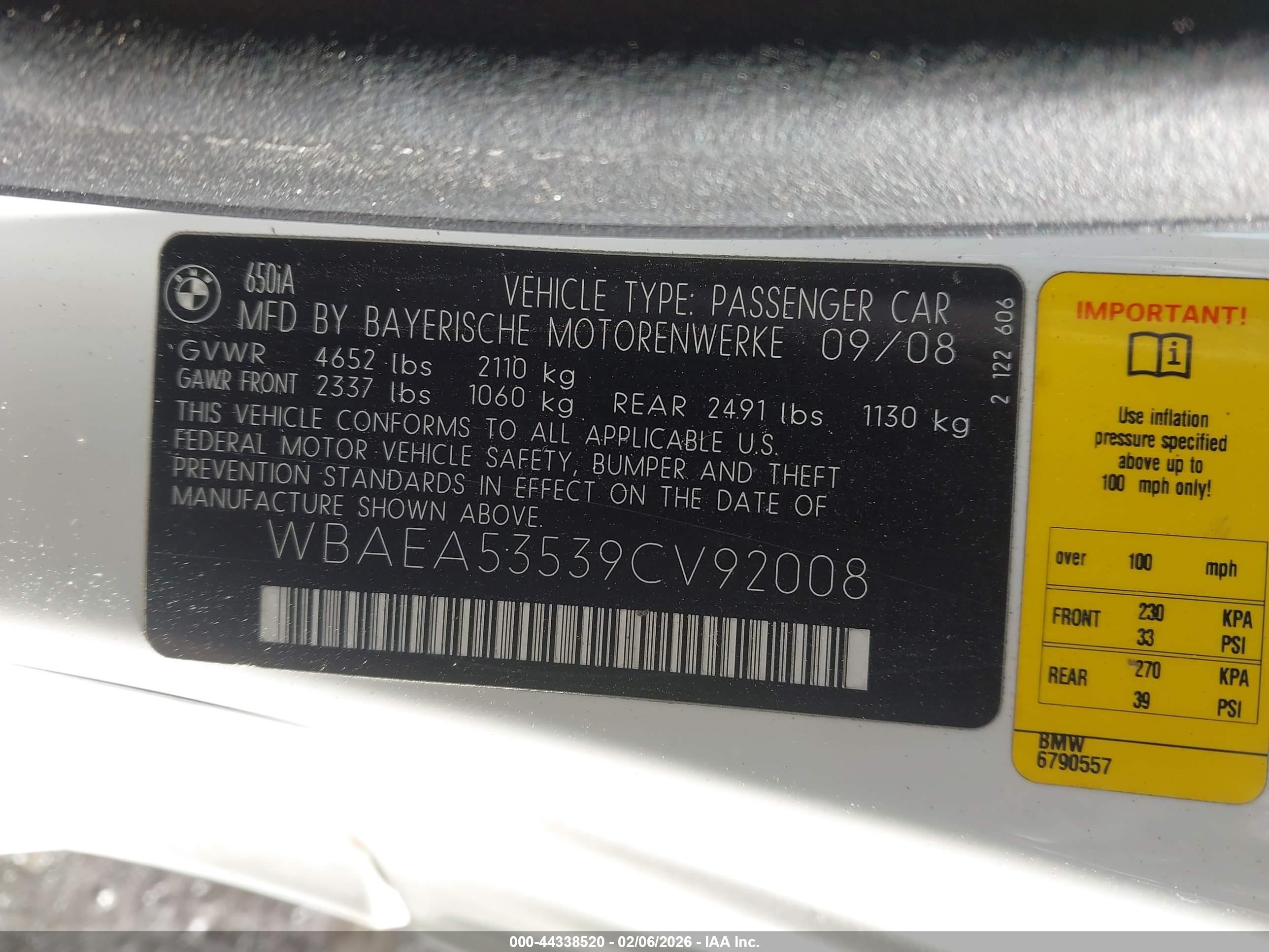 2009 Bmw 650i   White vin: WBAEA53539CV92008