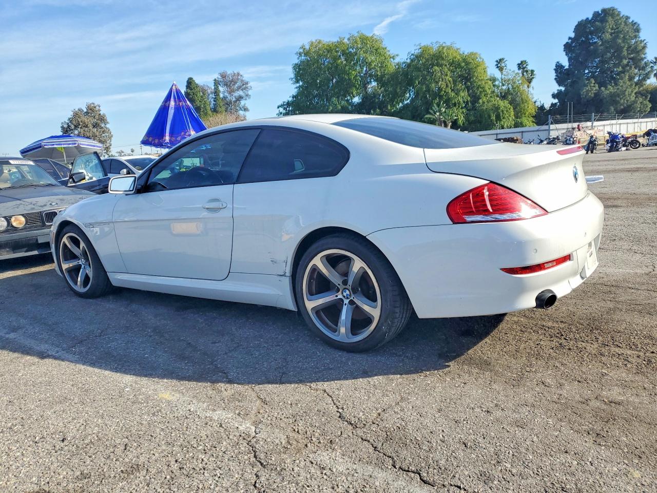 2009 Bmw 650 I White vin: WBAEA53599CV92398