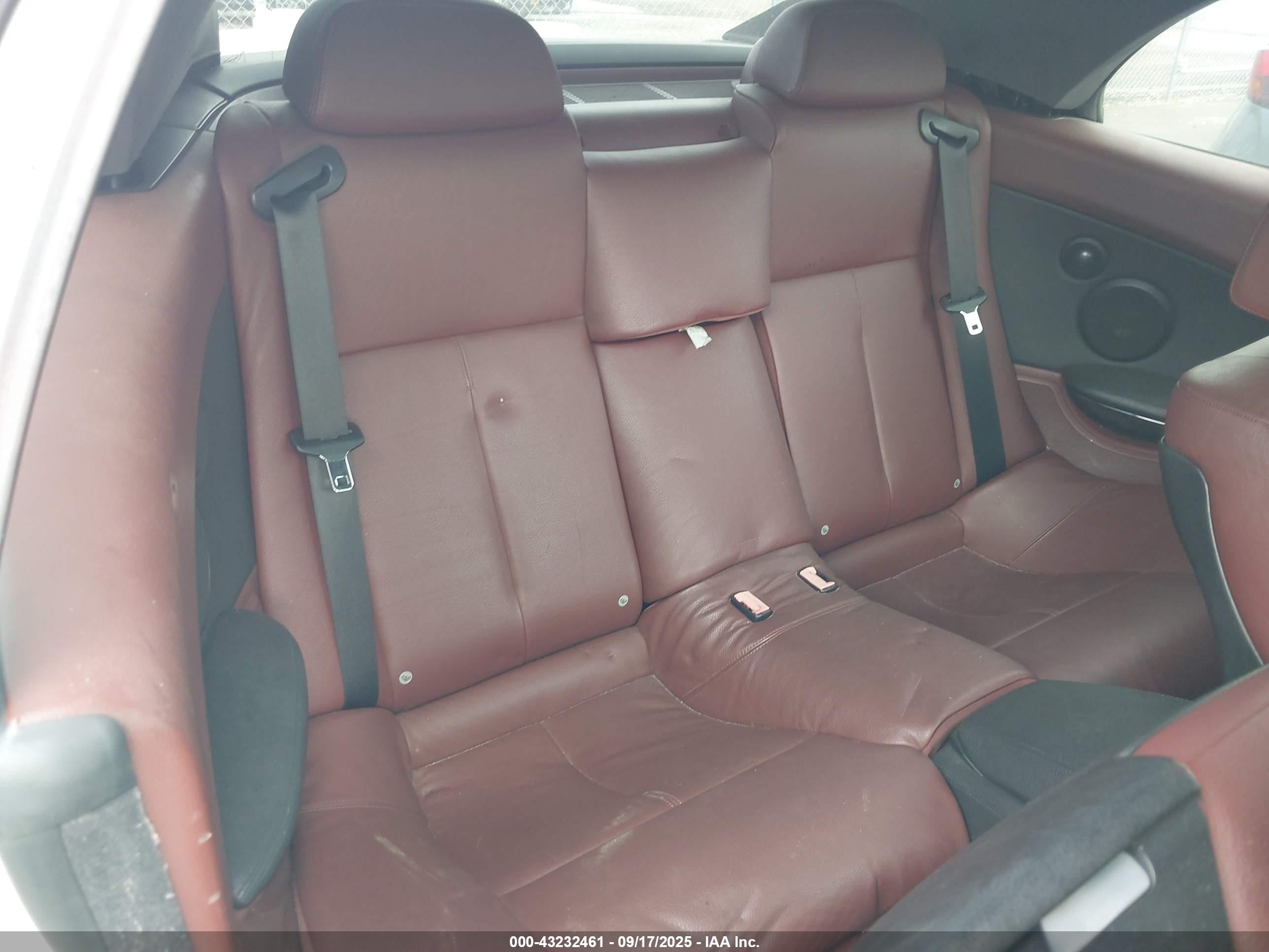 2008 Bmw 650i   White vin: WBAEB53518CX63396