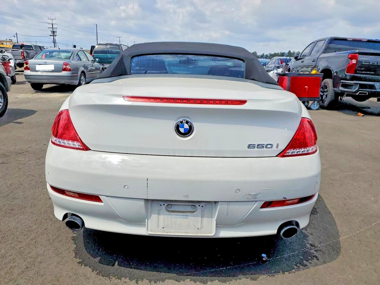 2009 Bmw 650 I White vin: WBAEB53529CX64977
