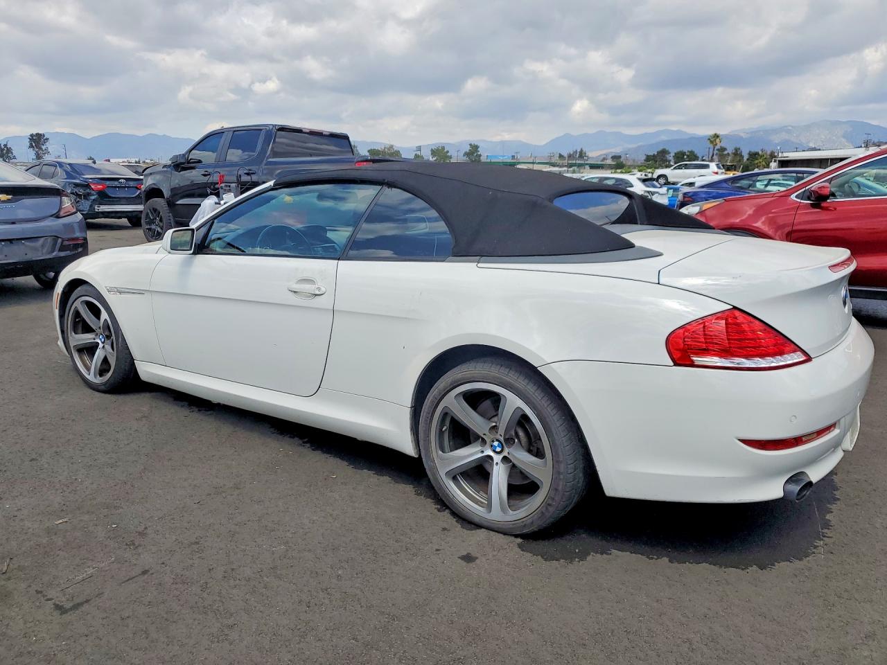 2009 Bmw 650 I White vin: WBAEB53529CX64977