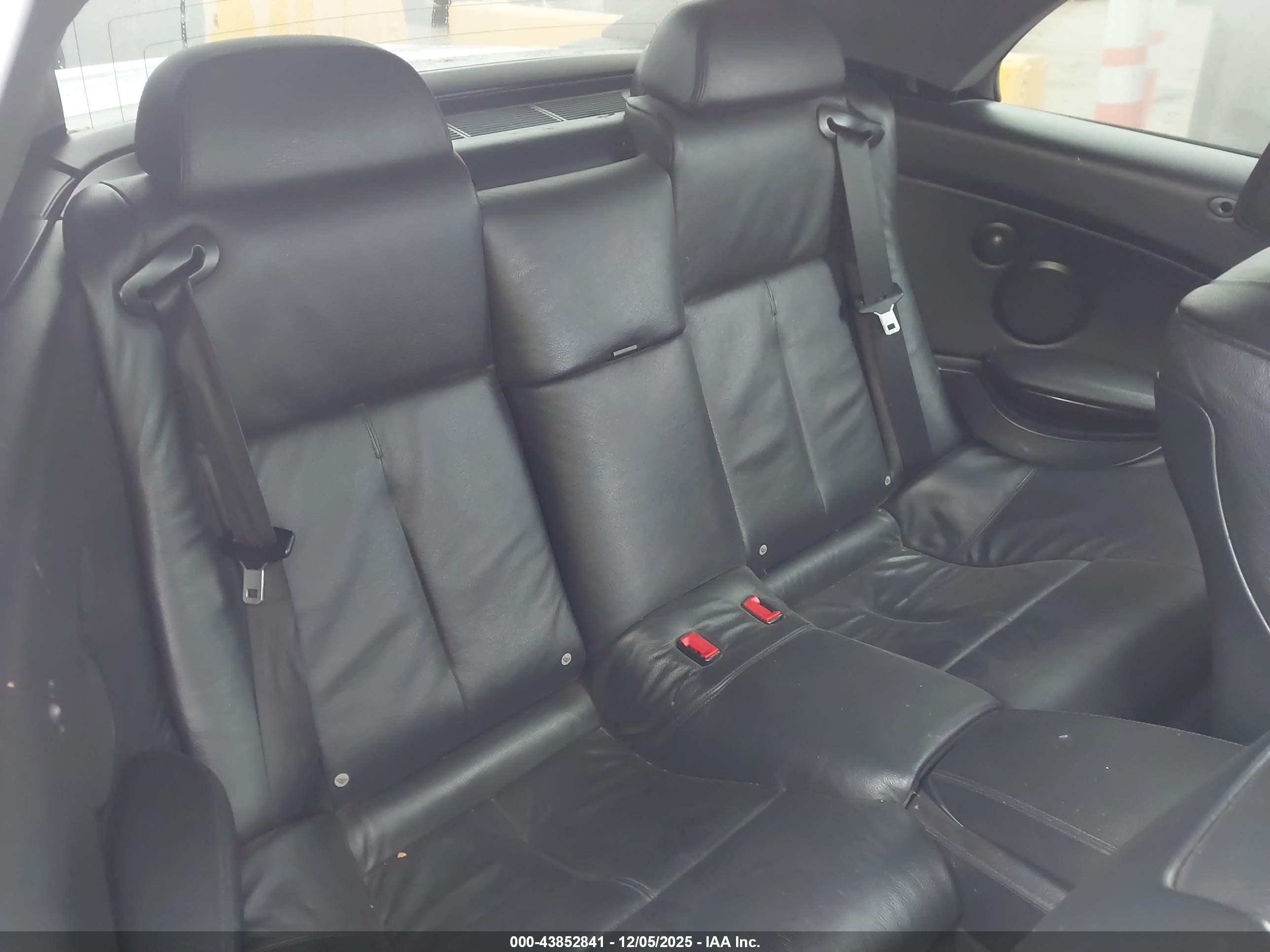 2008 Bmw 650i   Silver vin: WBAEB53568CX63510