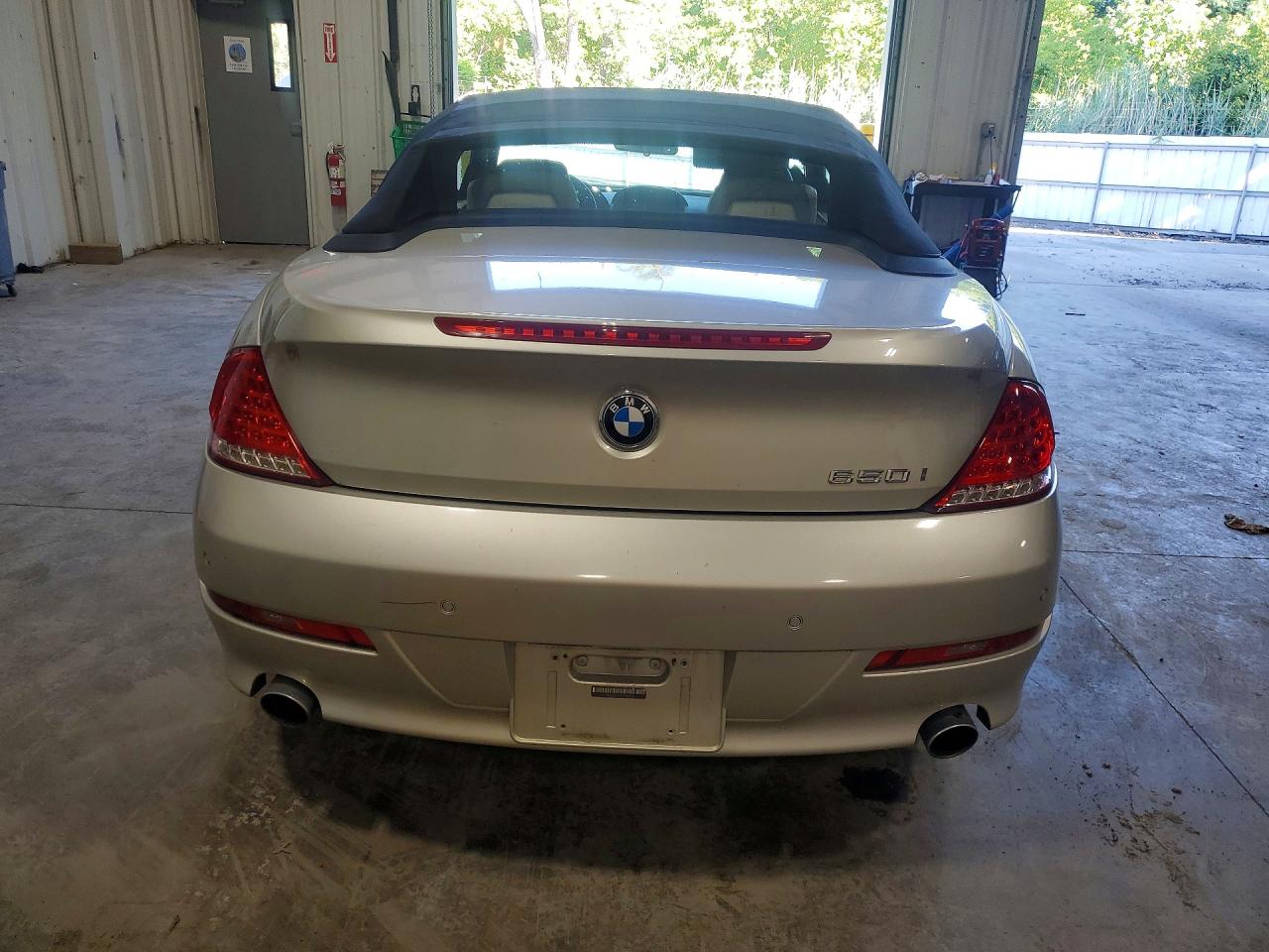 2009 Bmw 650 I Silver vin: WBAEB53599CX64734