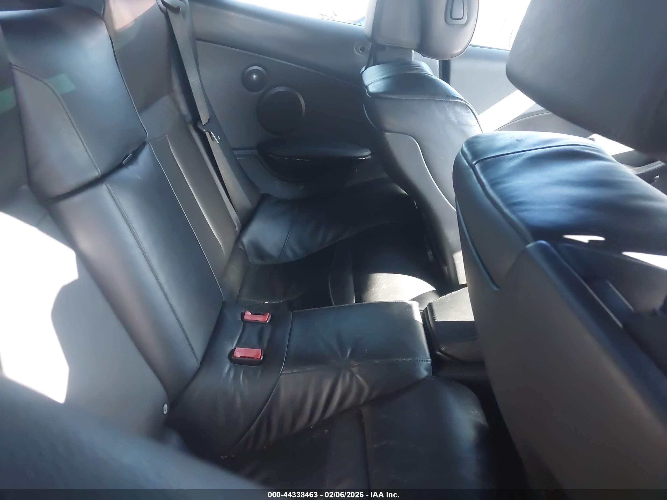 2010 Bmw 650i   Red vin: WBAEB5C50AC226010