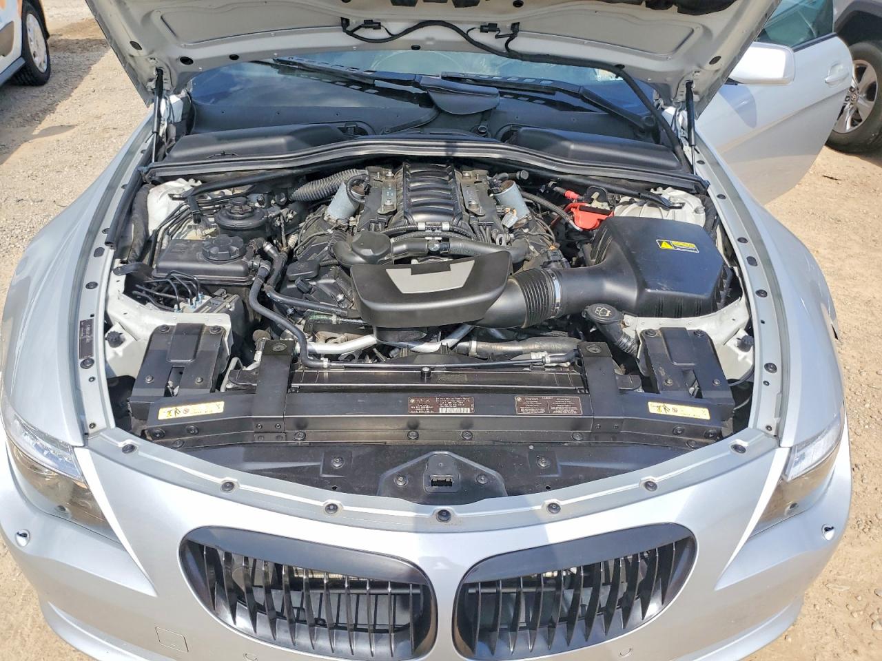 2010 Bmw 650 I Серебряный vin: WBAEB5C54AC224650