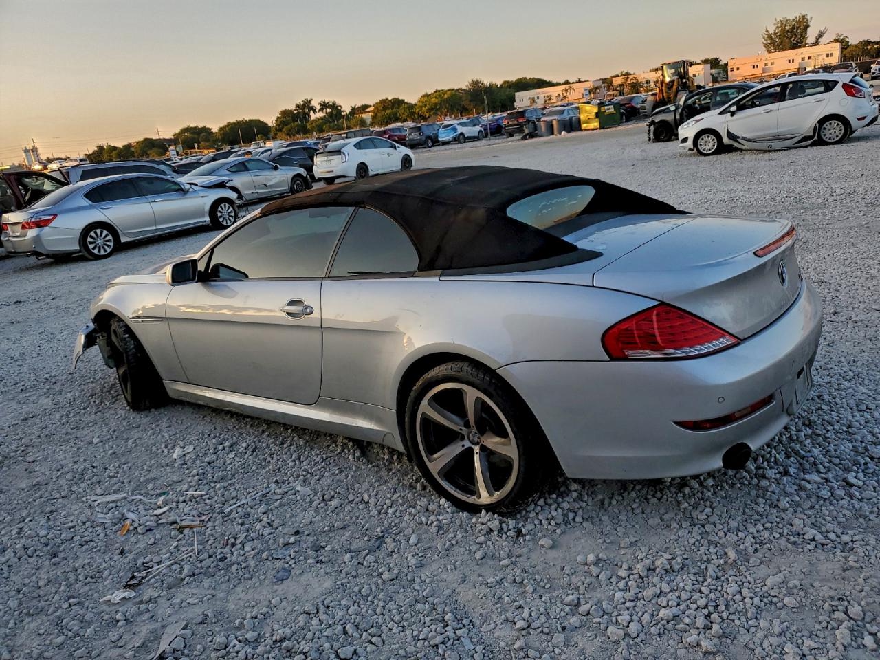 2010 Bmw 650 I Silver vin: WBAEB5C55AC224611