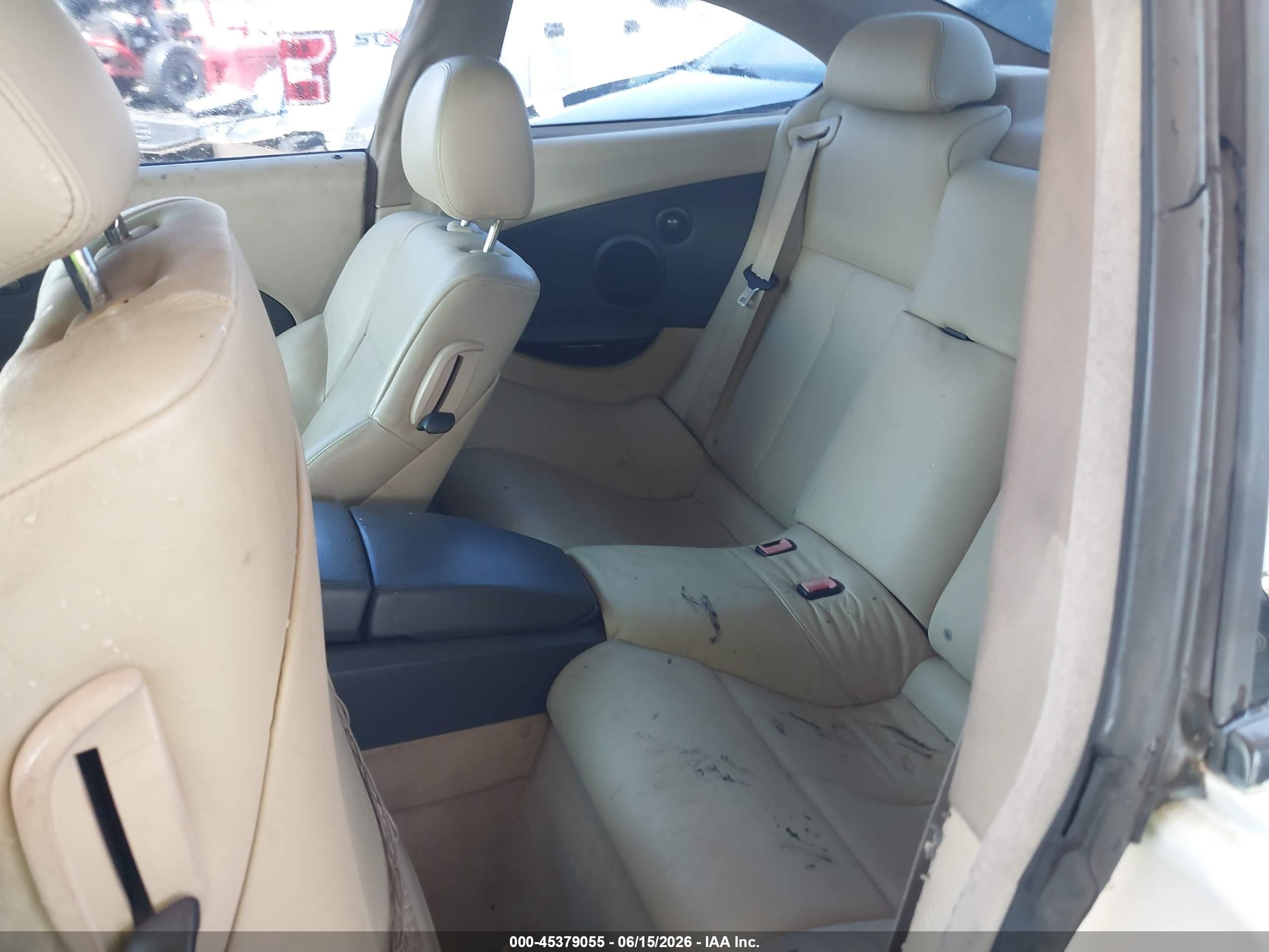 2005 Bmw 645ci   White vin: WBAEH73415B869284