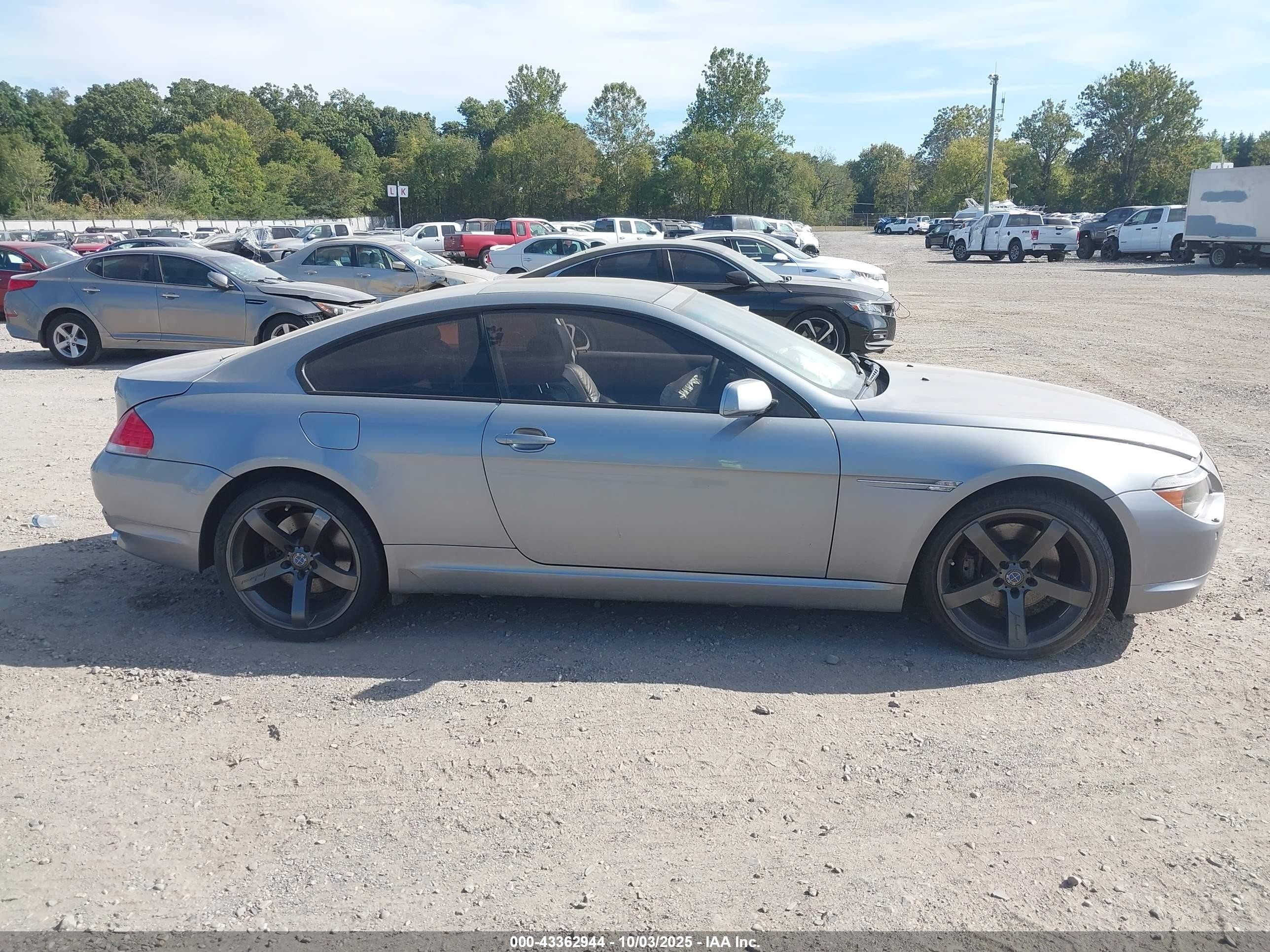 2005 Bmw 645ci   Silver vin: WBAEH73485B215835
