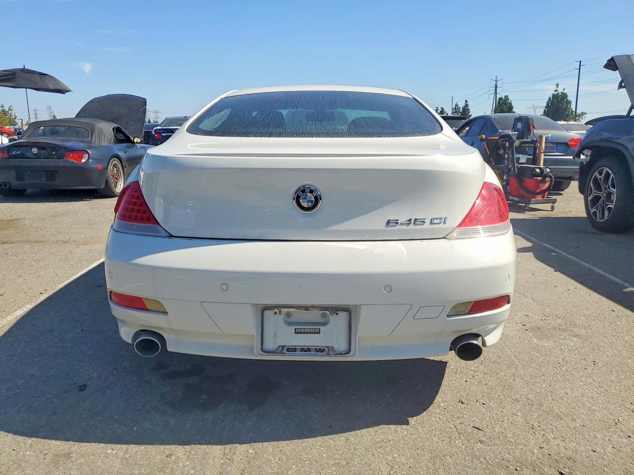 2005 Bmw 645 Ci Automatic White vin: WBAEH73495CF95099