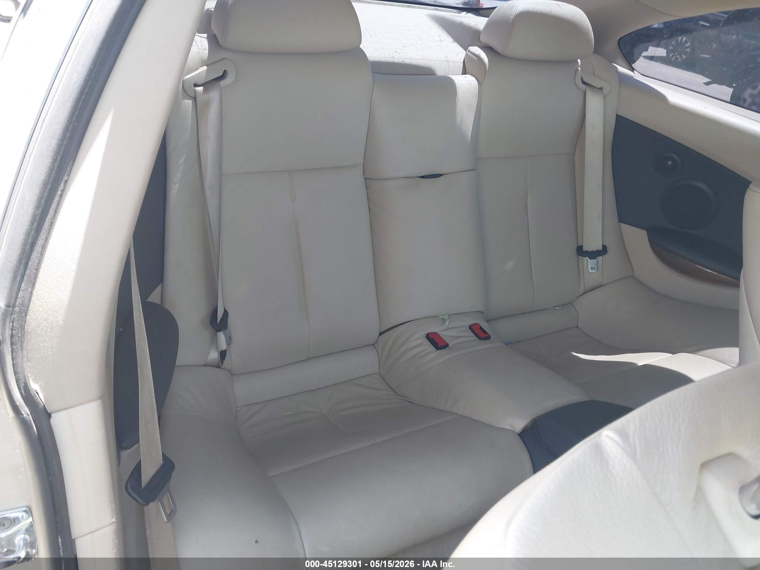 2004 Bmw 645ci   Silver vin: WBAEH734X4B190242
