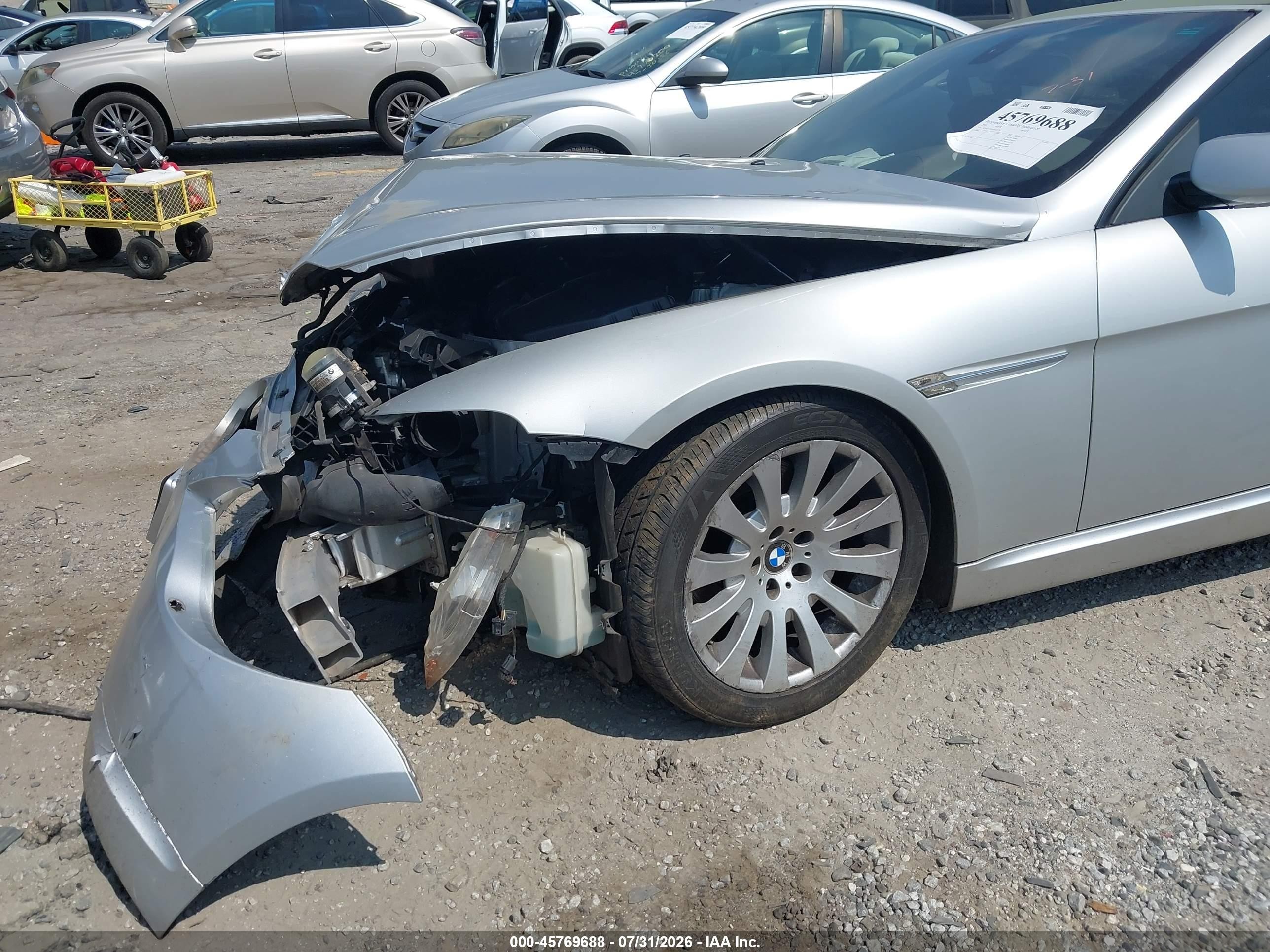 2004 Bmw 645ci   Silver vin: WBAEK73404B322734
