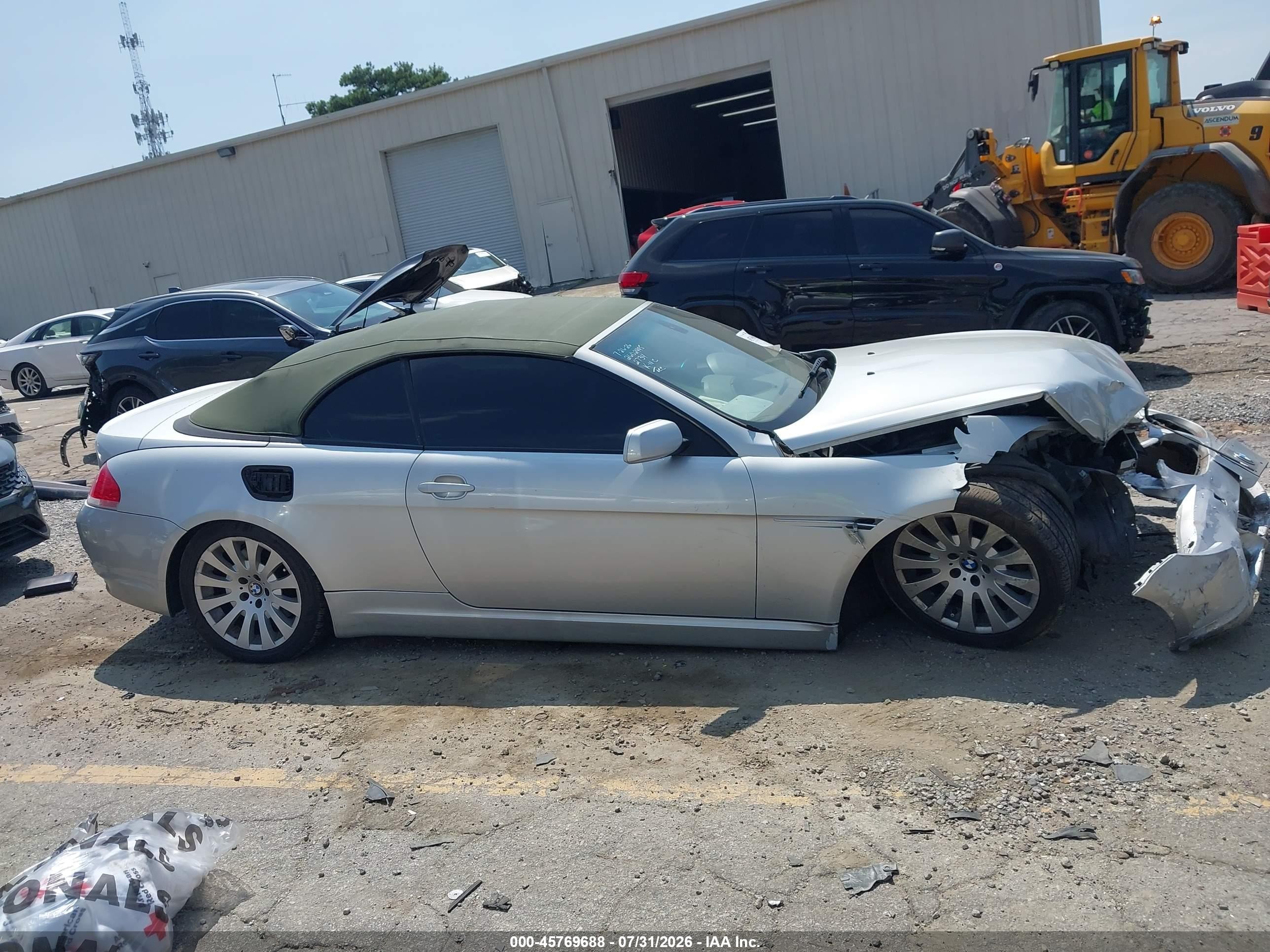2004 Bmw 645ci   Silver vin: WBAEK73404B322734