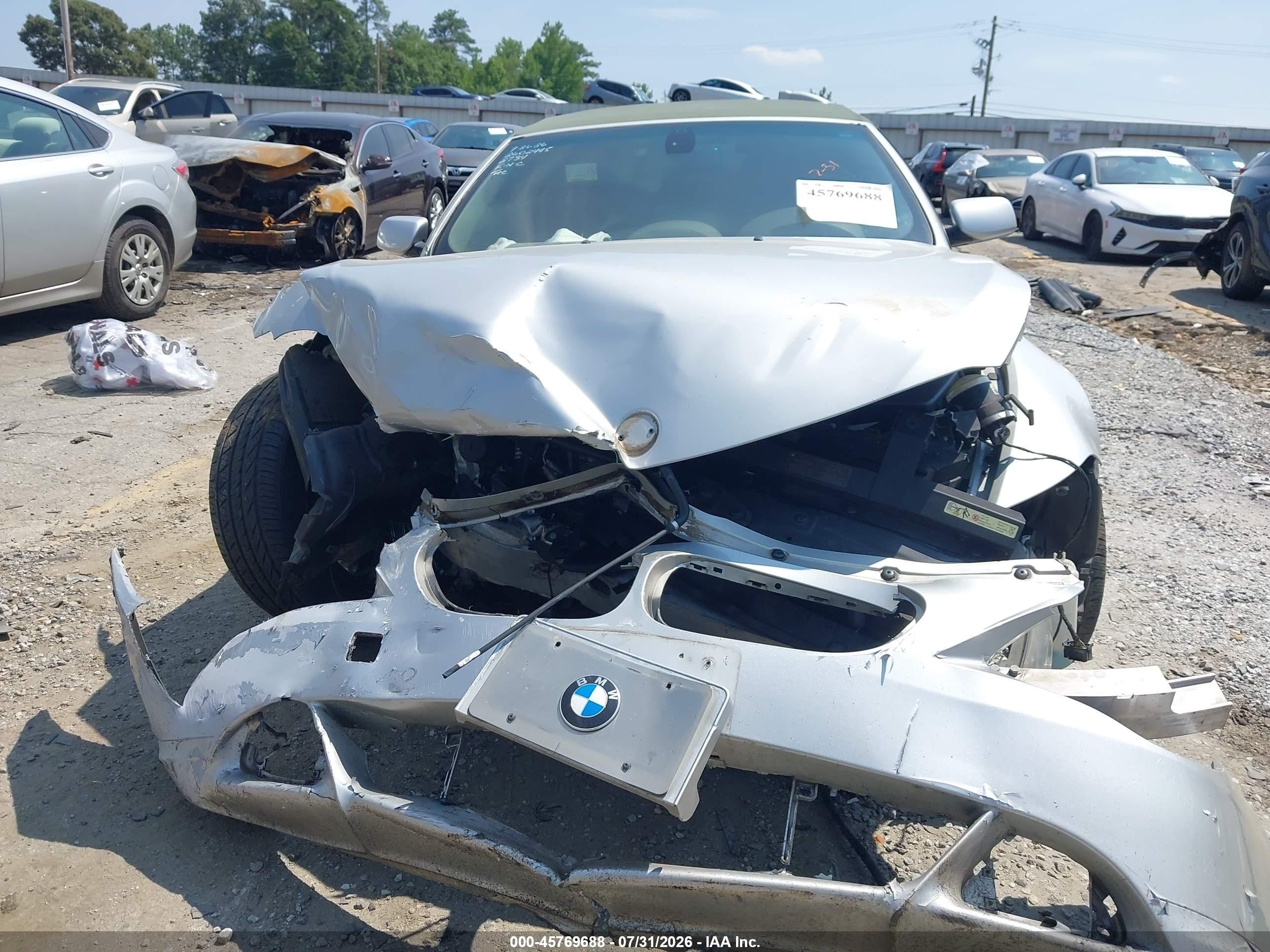 2004 Bmw 645ci   Silver vin: WBAEK73404B322734