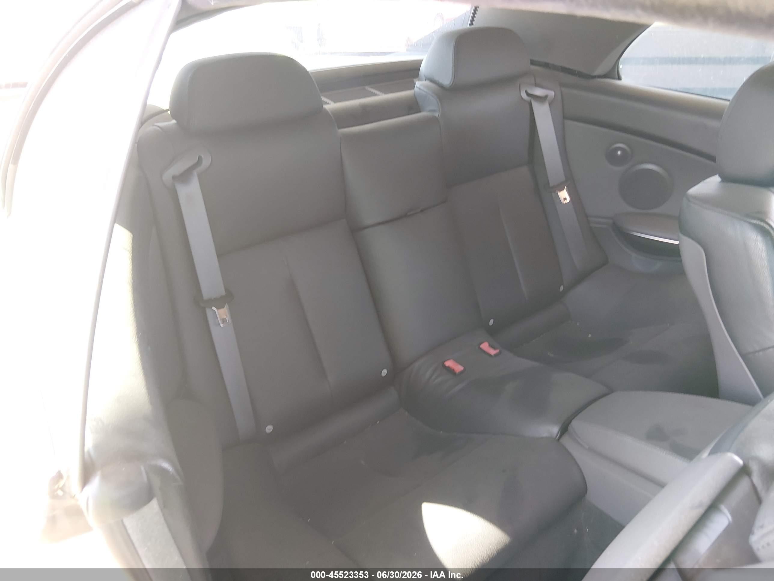 2005 Bmw 645ci   Серебряный vin: WBAEK73465B326952