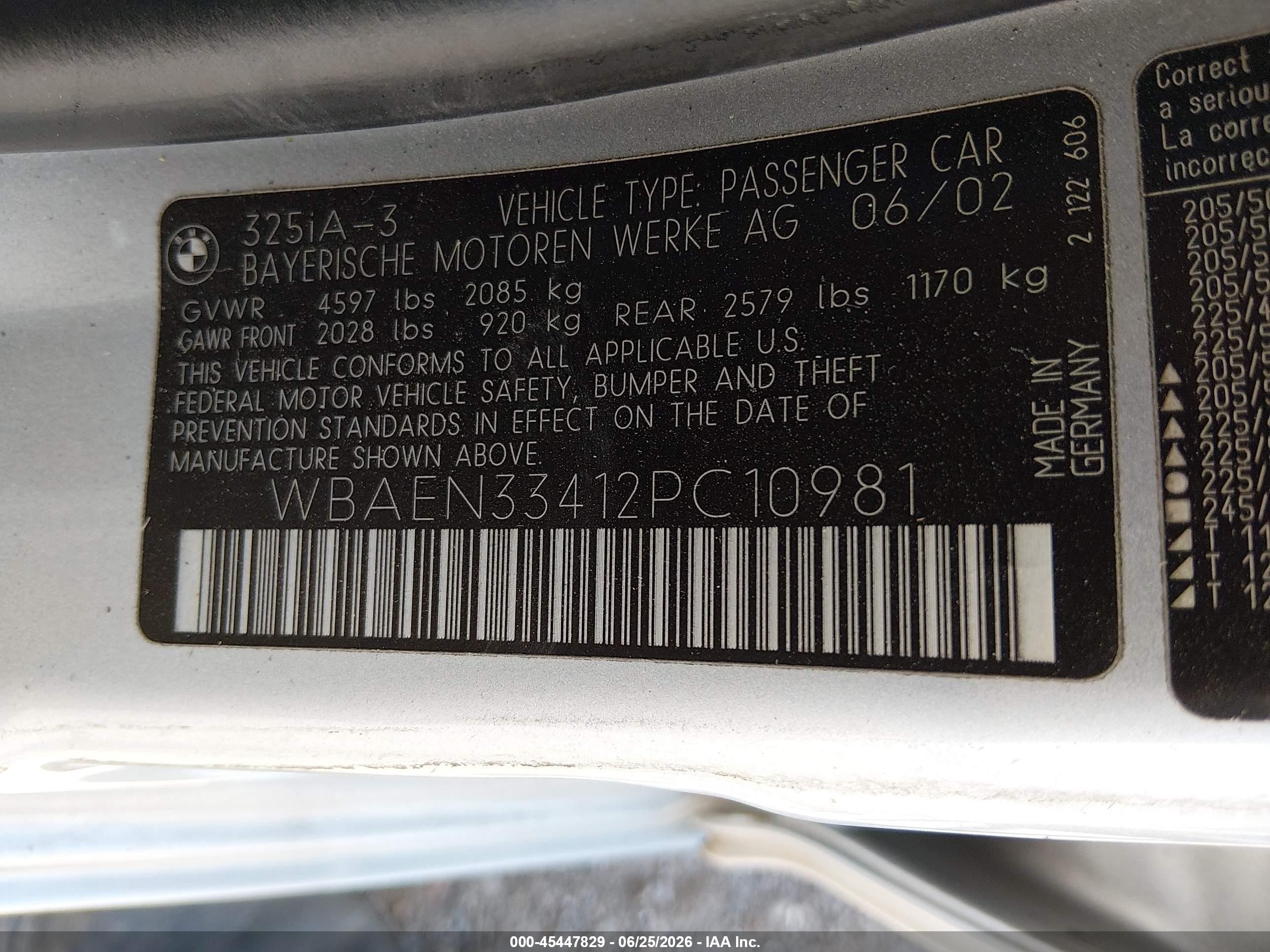 2002 Bmw 3 Series 325i Серебряный vin: WBAEN33412PC10981
