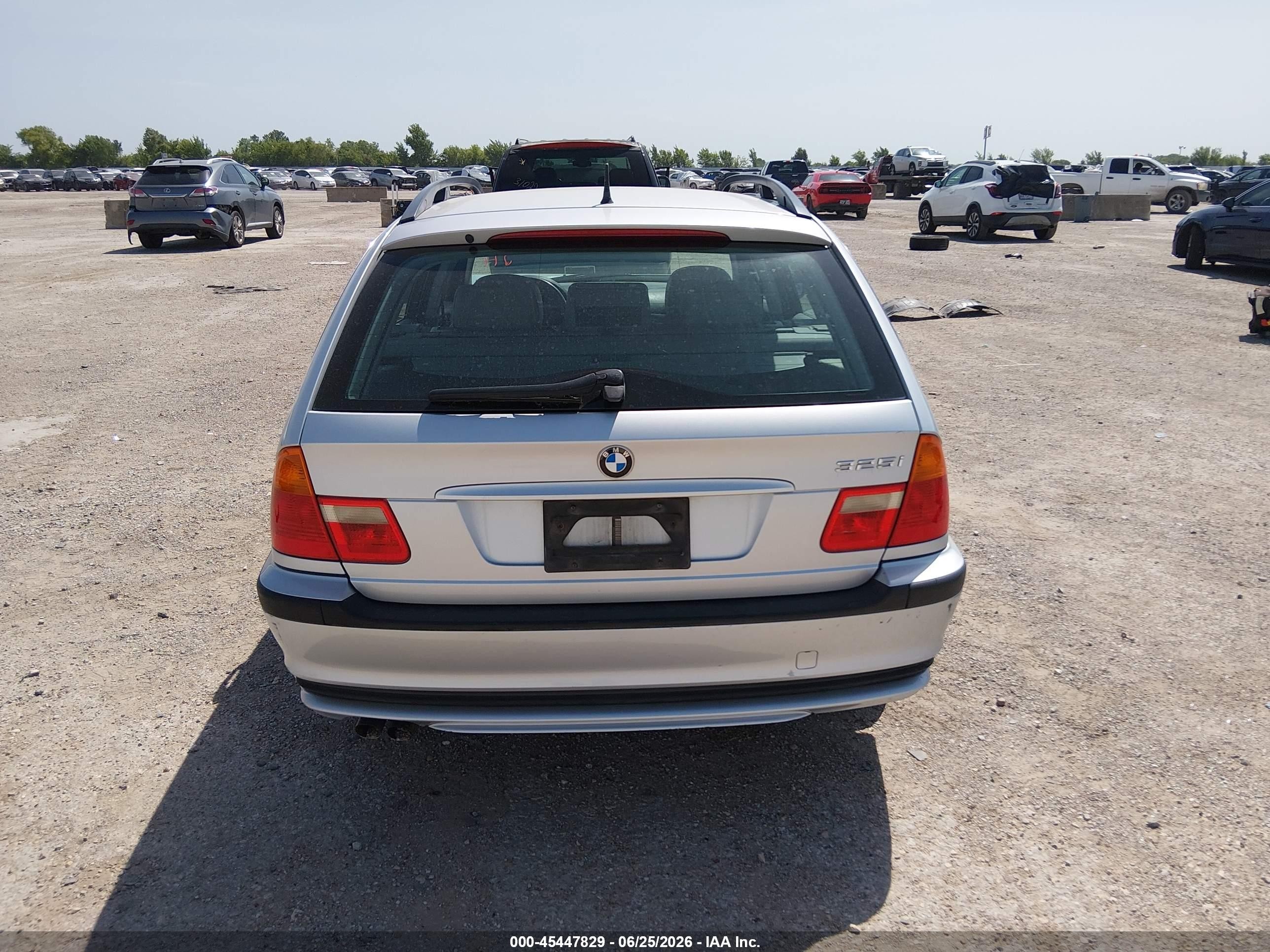 2002 Bmw 3 Series 325i Серебряный vin: WBAEN33412PC10981