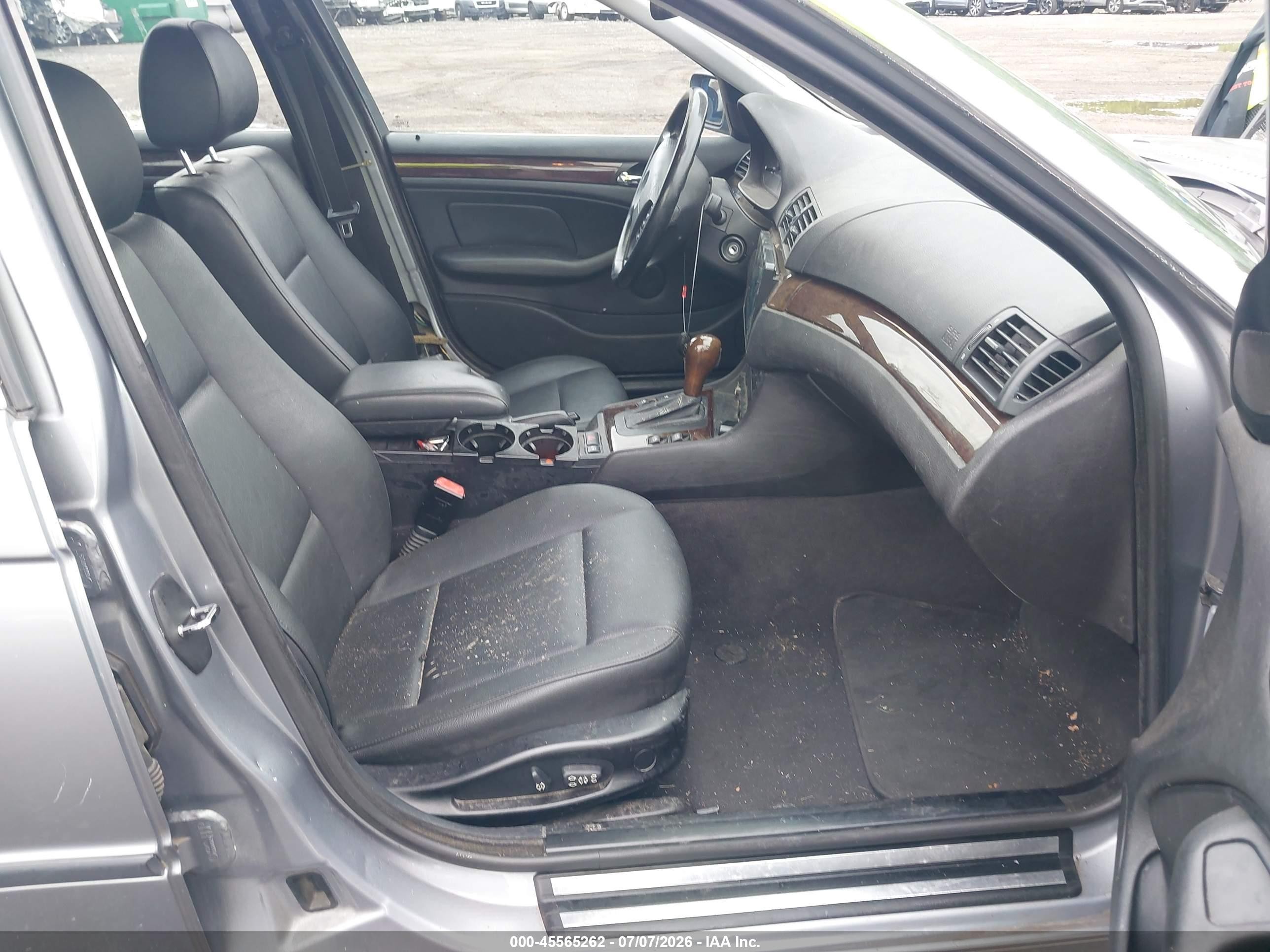 2004 Bmw 325it   Silver vin: WBAEN33434PC13108